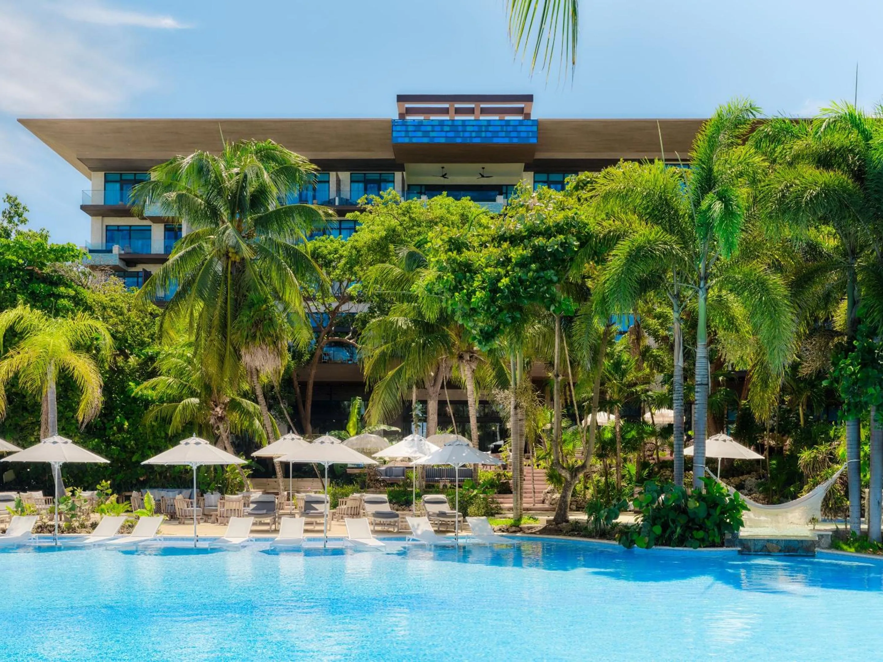 Swimming pool in Kimpton - Grand Roatan Resort and Spa