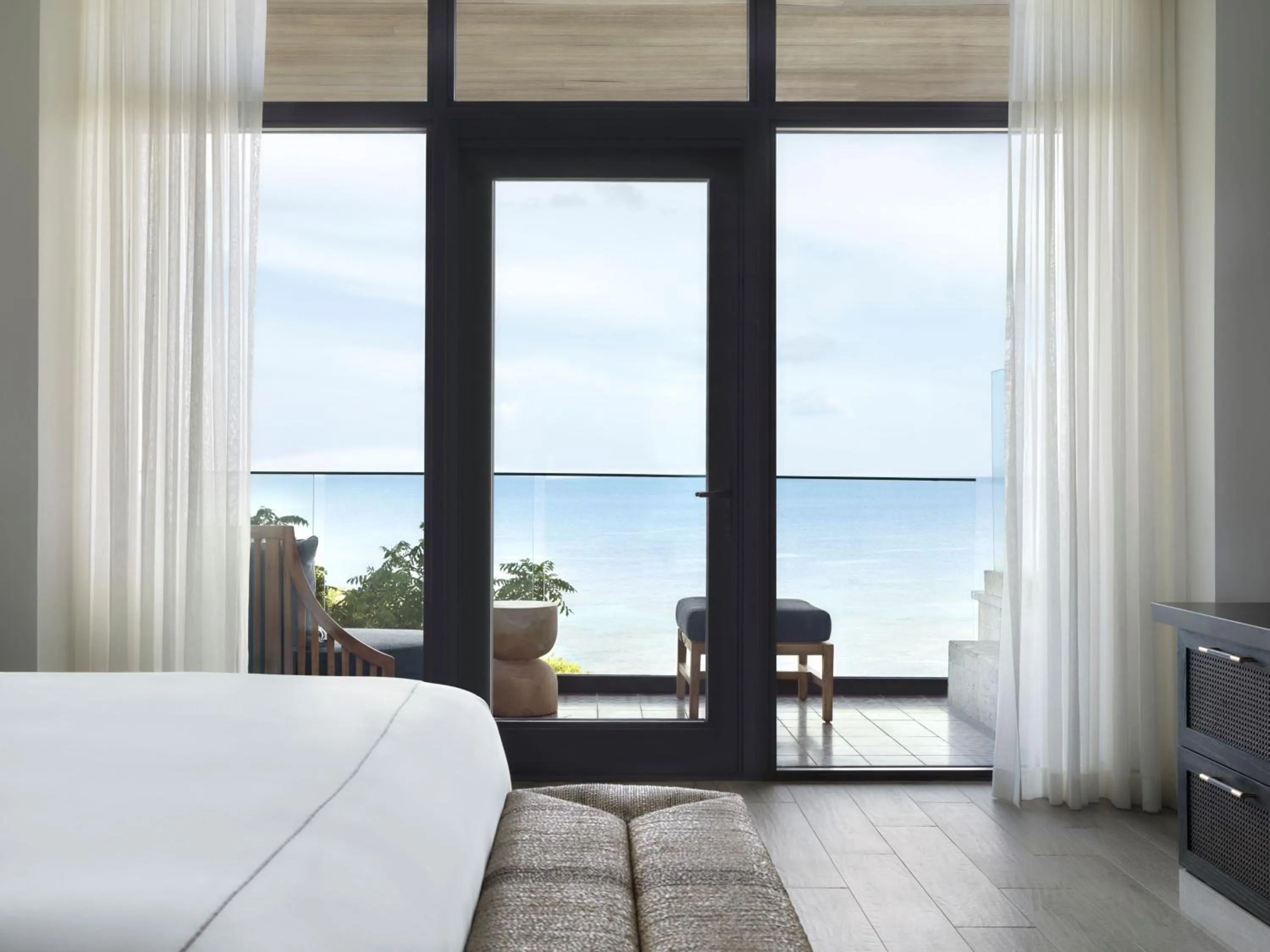 Photo of the whole room, Bed in Kimpton - Grand Roatan Resort and Spa