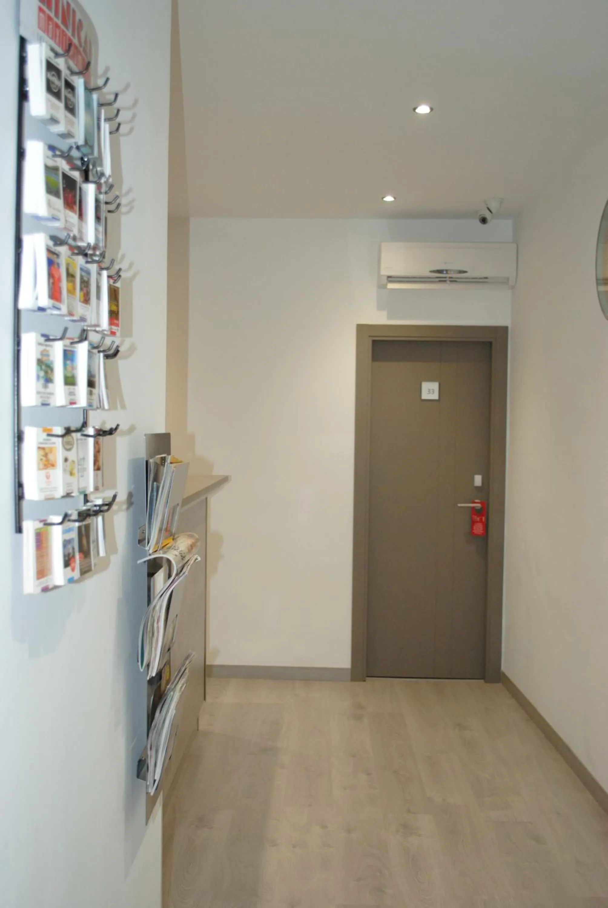 Area and facilities in Fuencarral Rooms