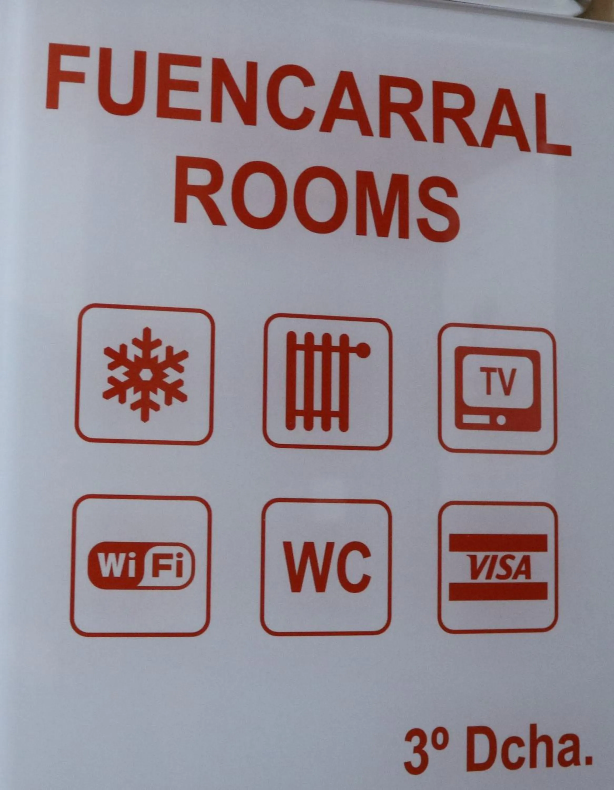 Property building in Fuencarral Rooms
