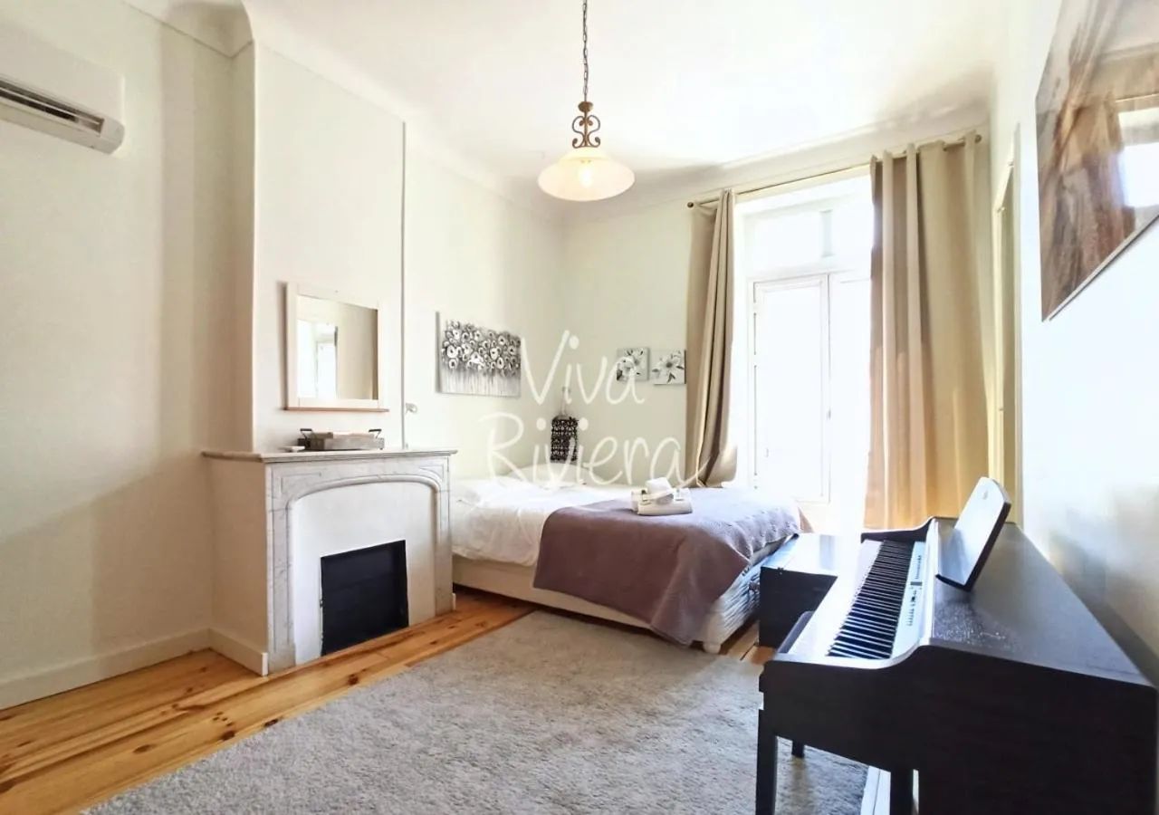 Bed in Viva Riviera 5 Rue Florian