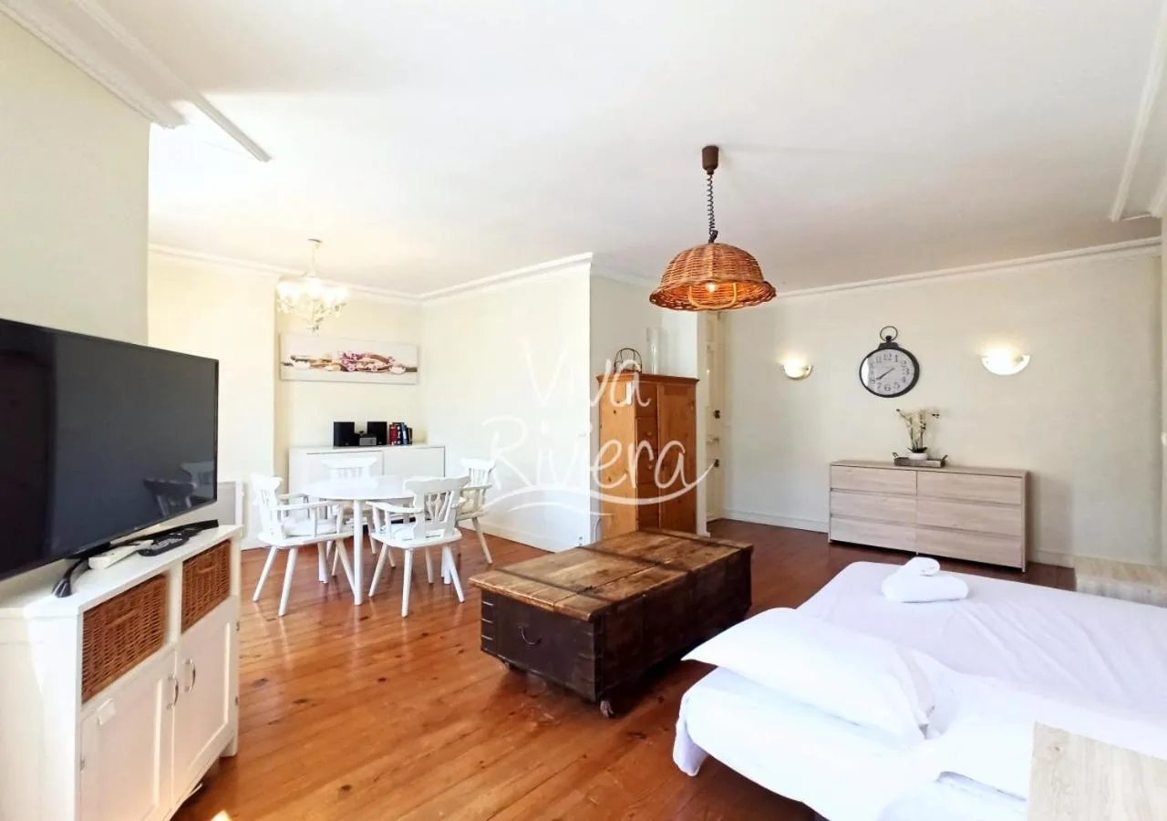 Communal lounge/ TV room, Bed in Viva Riviera 5 Rue Florian