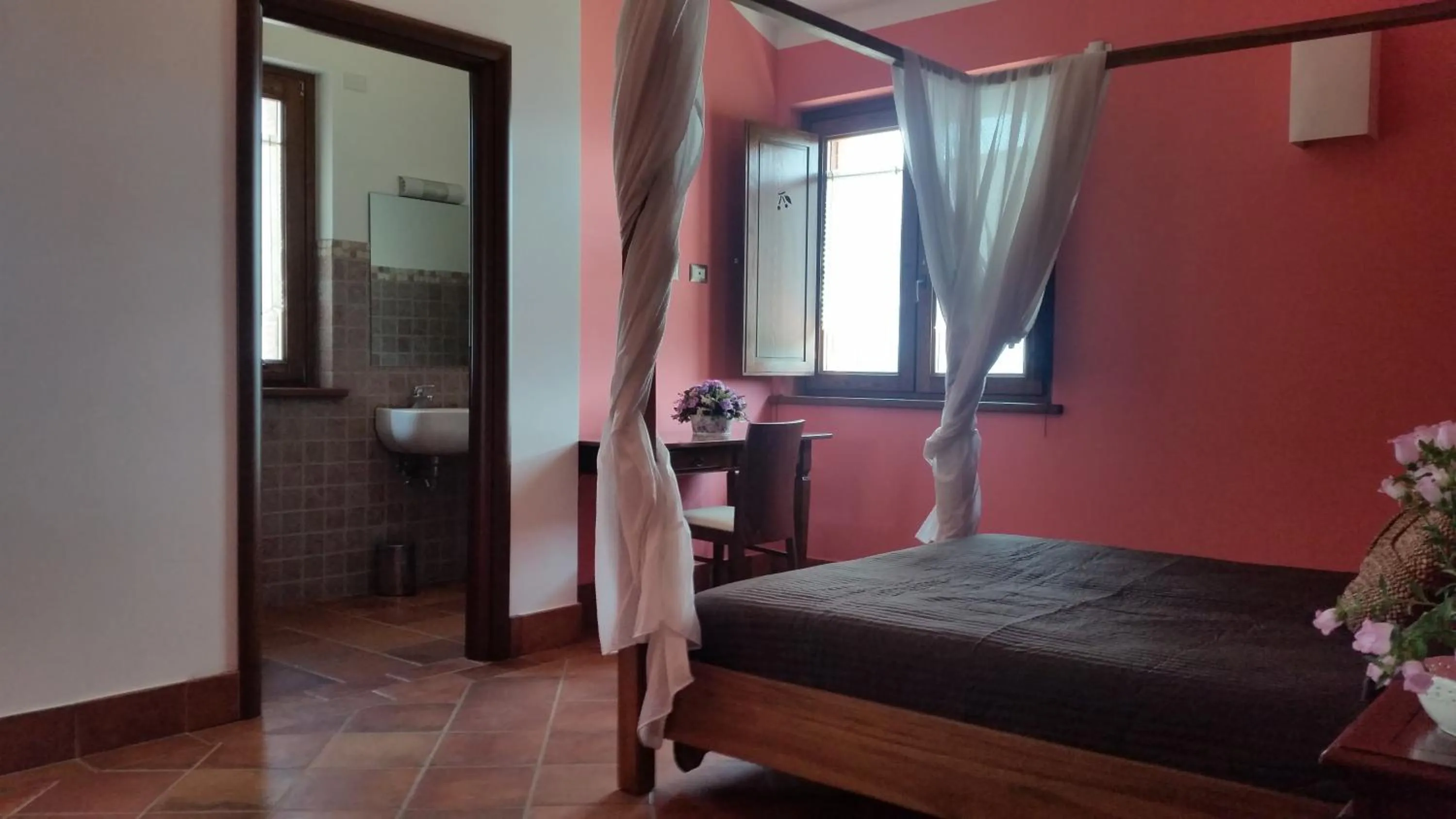 Decorative detail, Bed in Tenuta Terre dei Latini