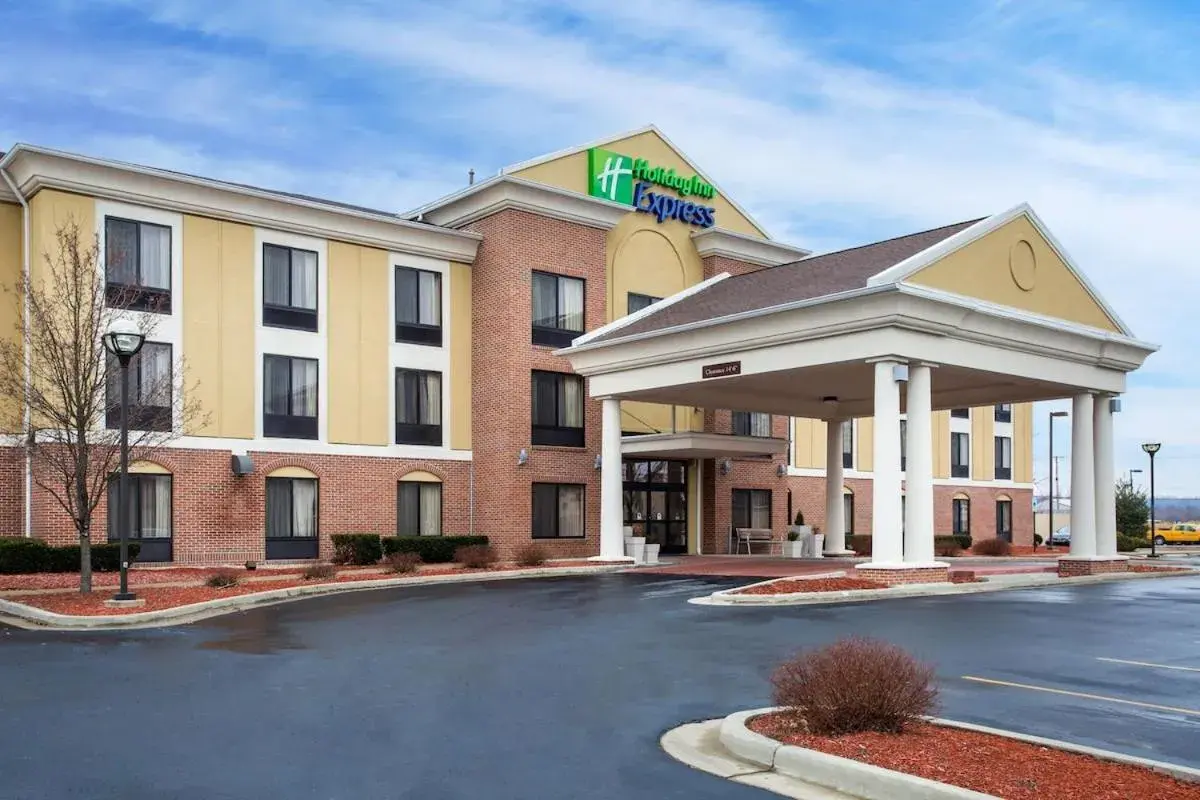 Holiday Inn Express and Suites Martinsville Bloomington Area Holiday Inn Express and Suites Martinsville Bloomington Area