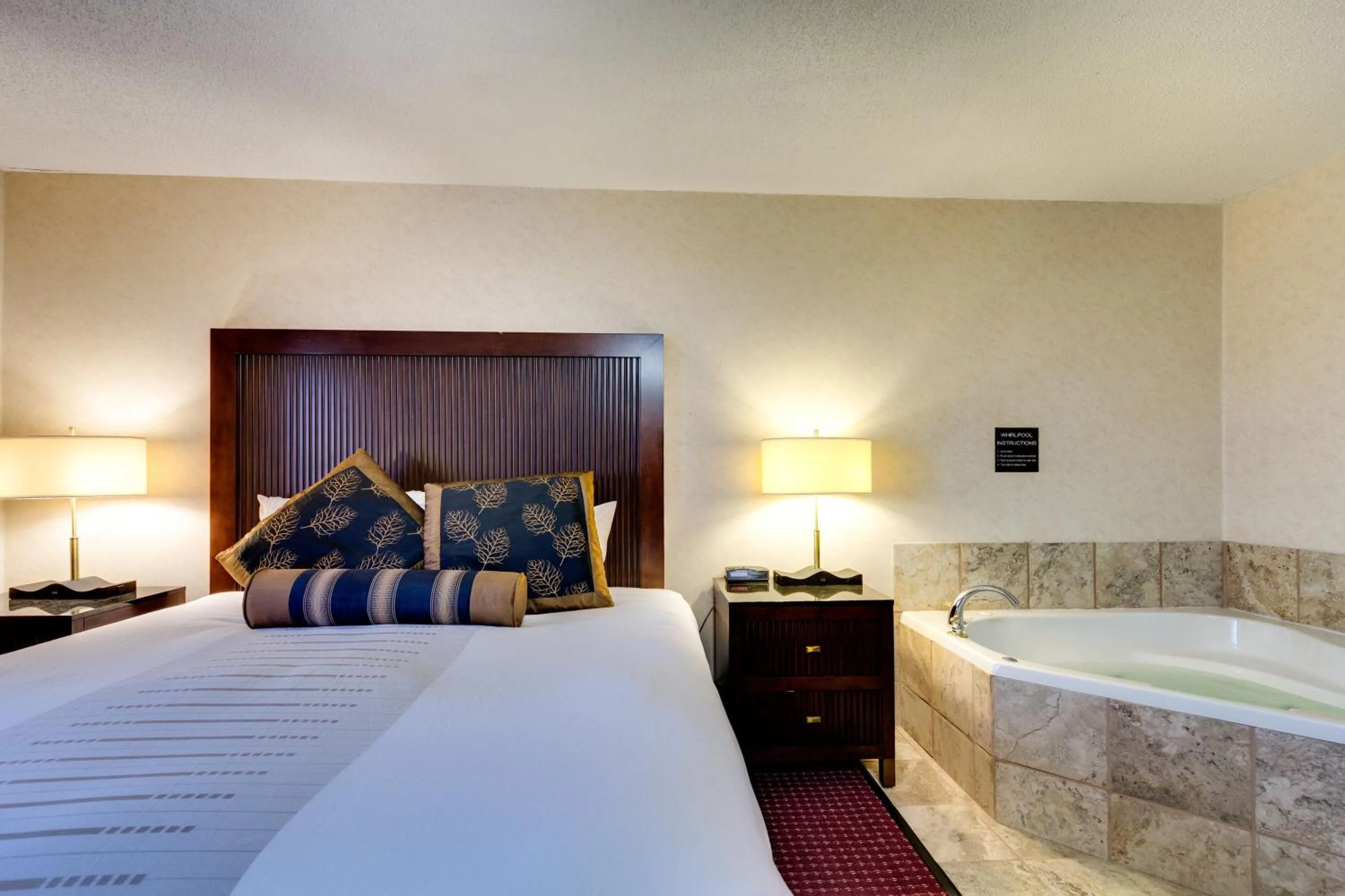 Photo of the whole room, Bed in Fireside Inn and Suites