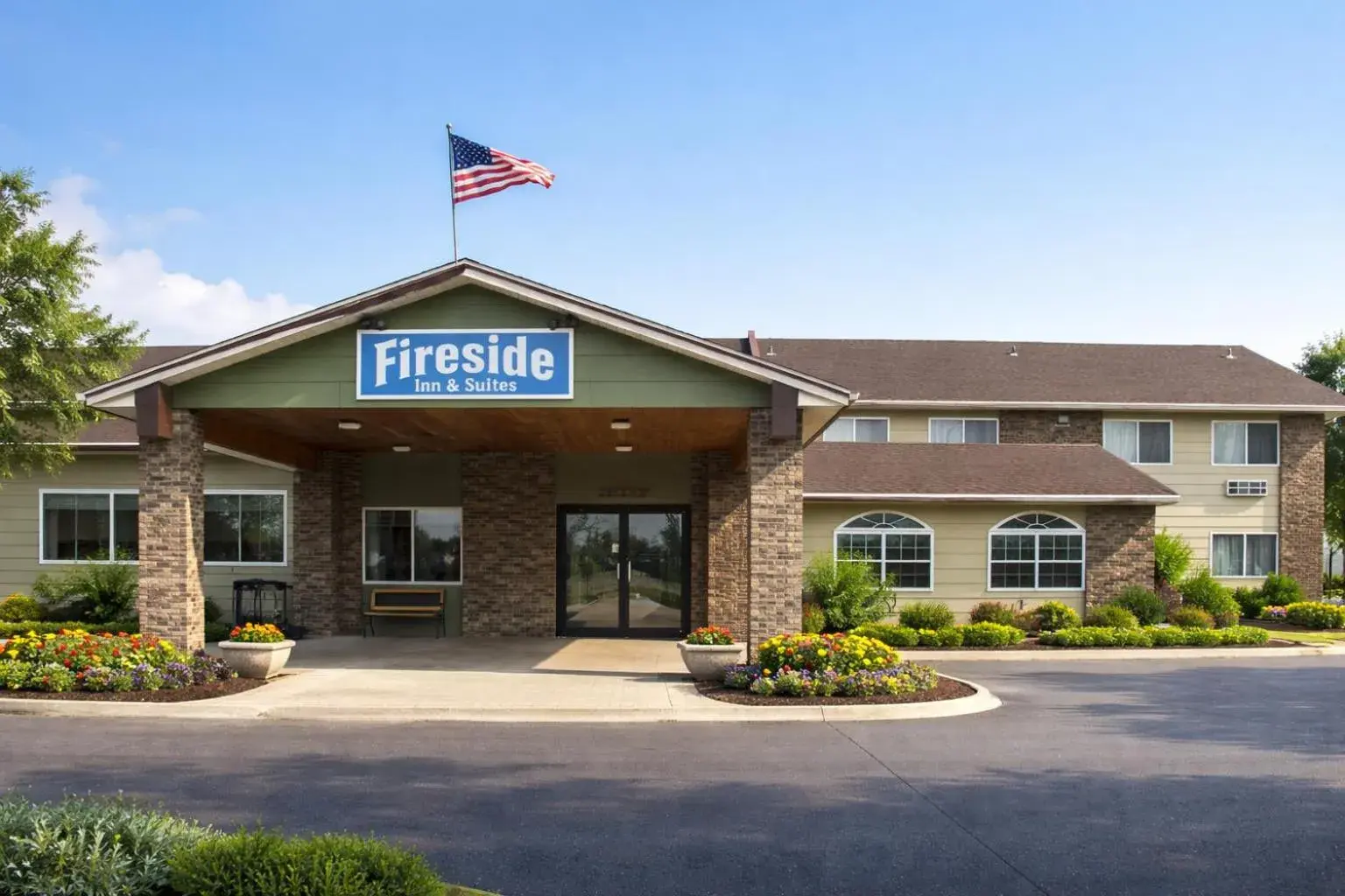 Property building in Fireside Inn and Suites Property building in Fireside Inn and Suites