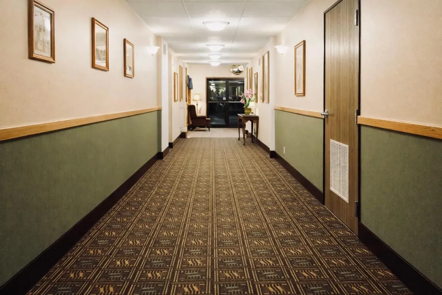 Lobby or reception in Fireside Inn and Suites Lobby or reception in Fireside Inn and Suites