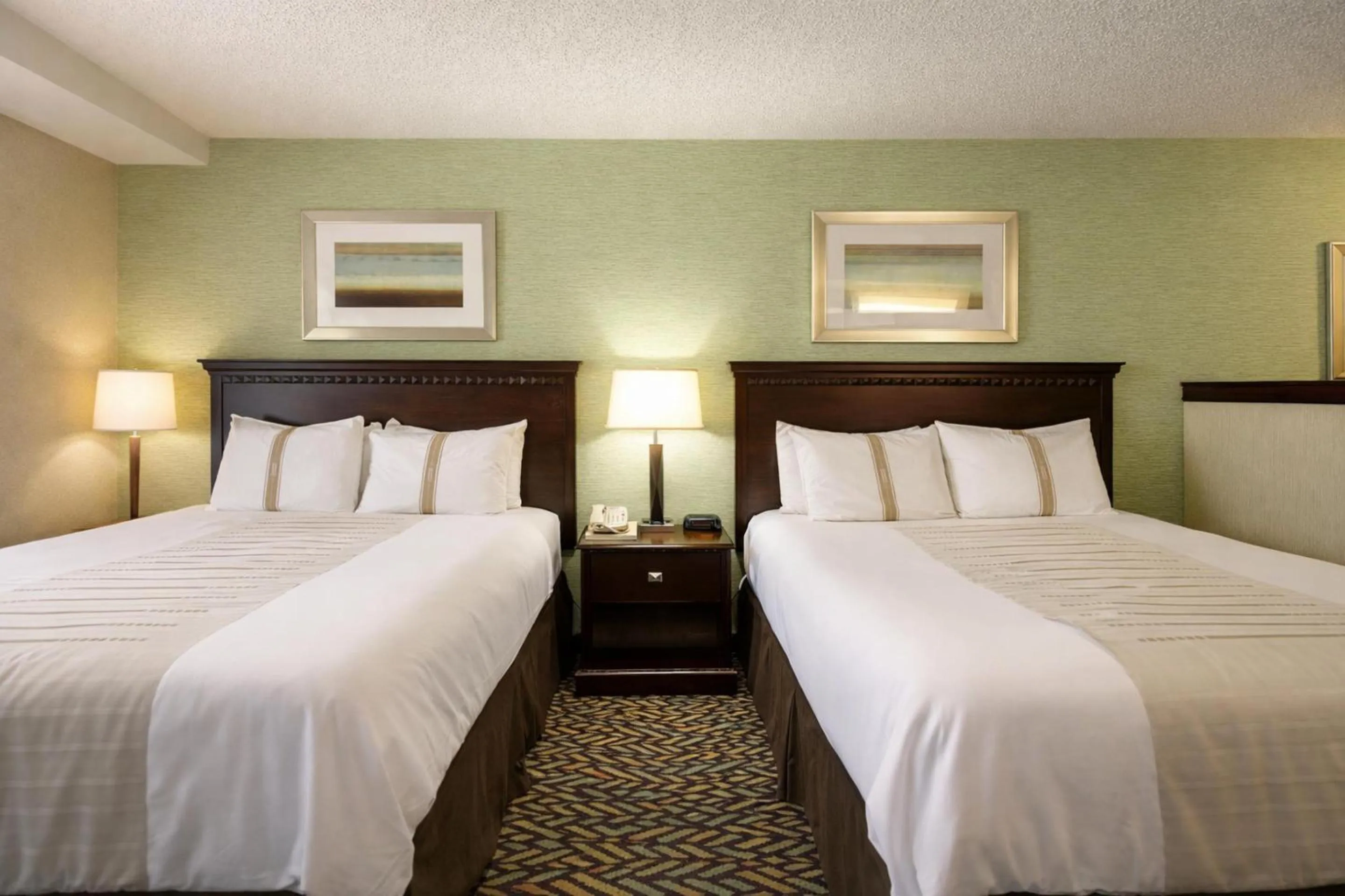 Bedroom, Bed in Fireside Inn and Suites