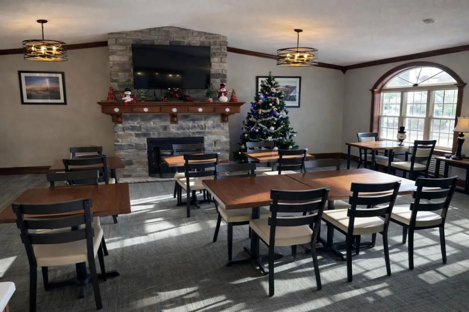 Restaurant/places to eat in Fireside Inn and Suites
