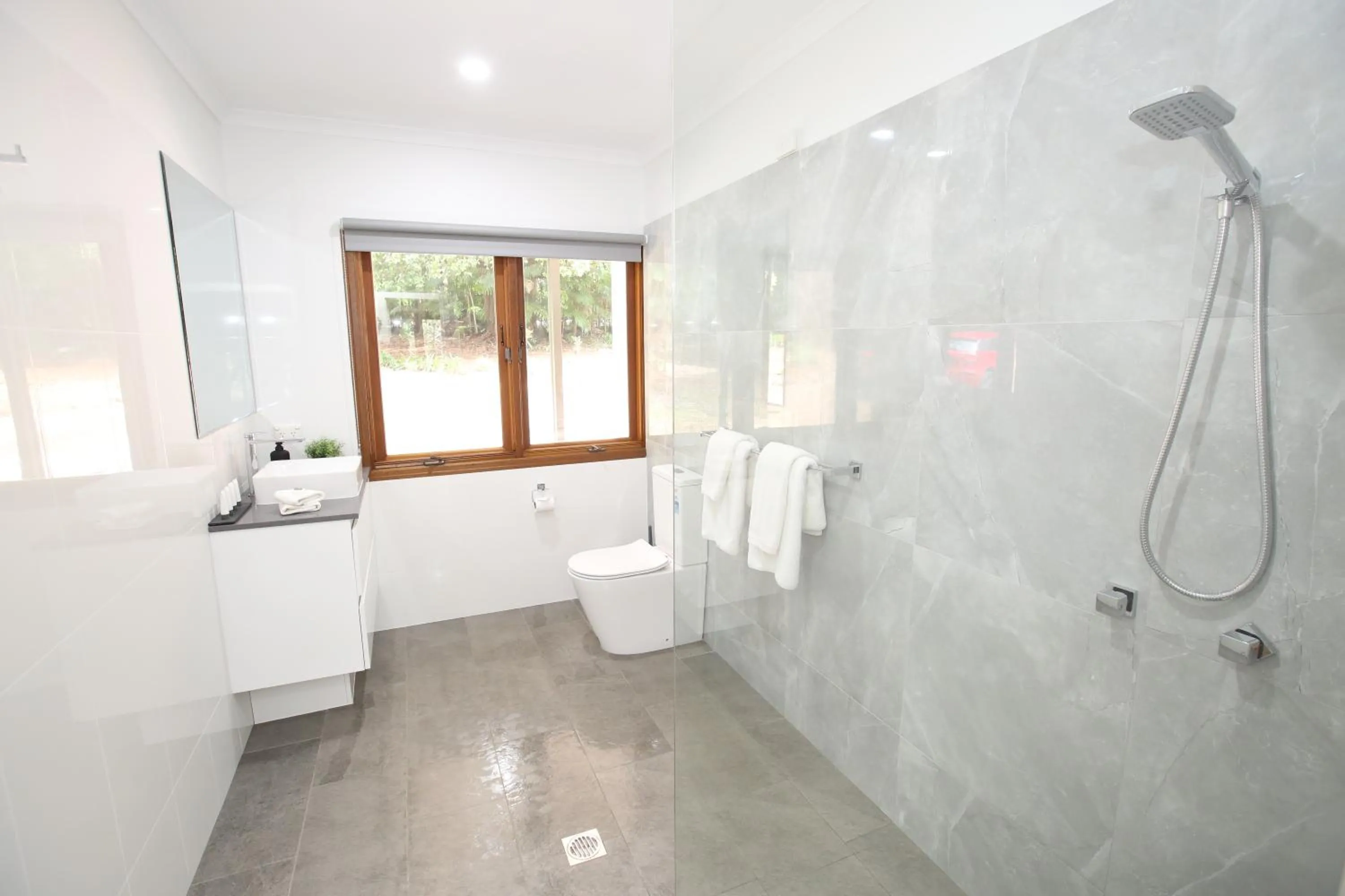 Shower in Pethers Rainforest Retreat