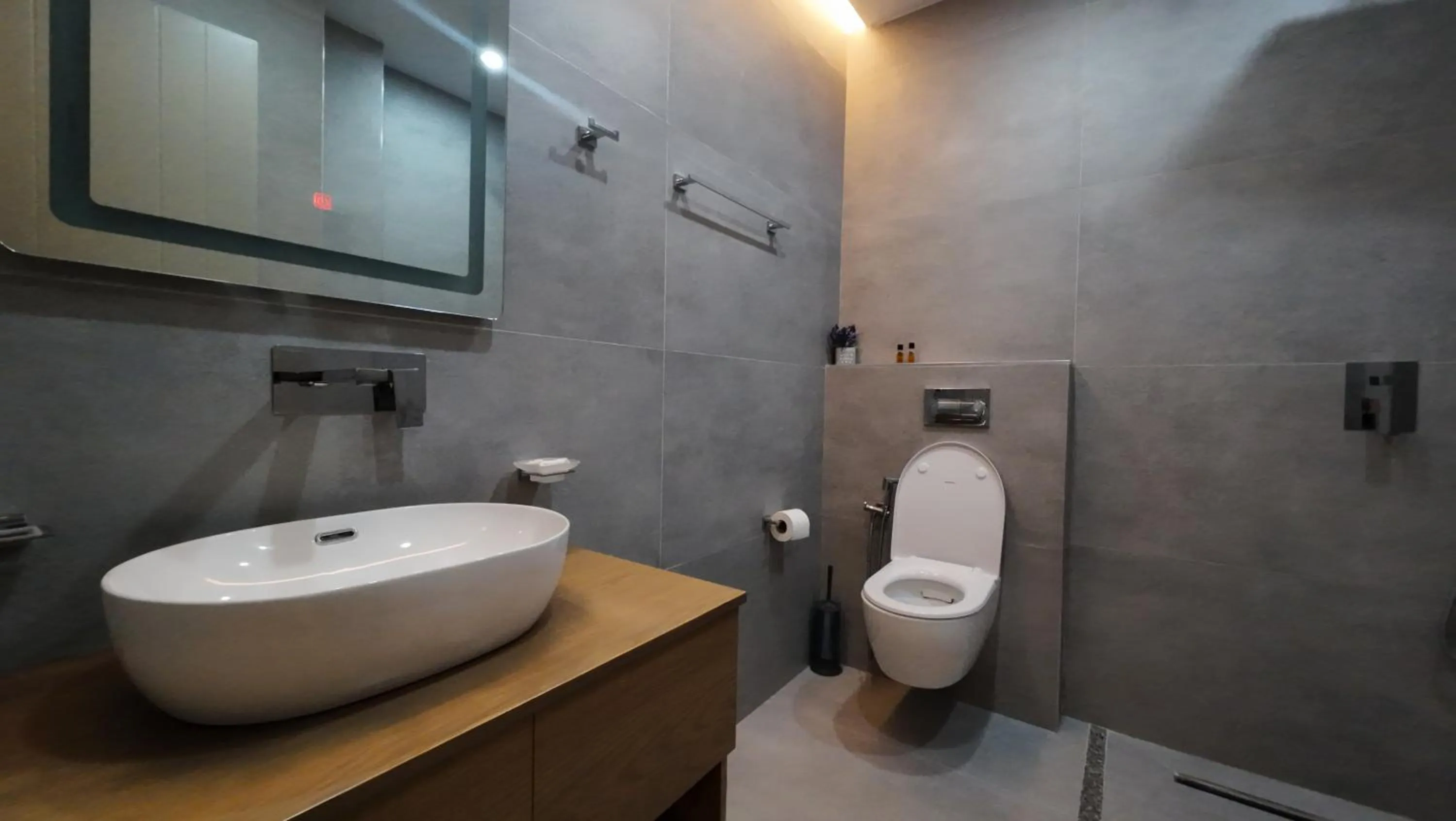 Shower in Hotel Boutique Onix