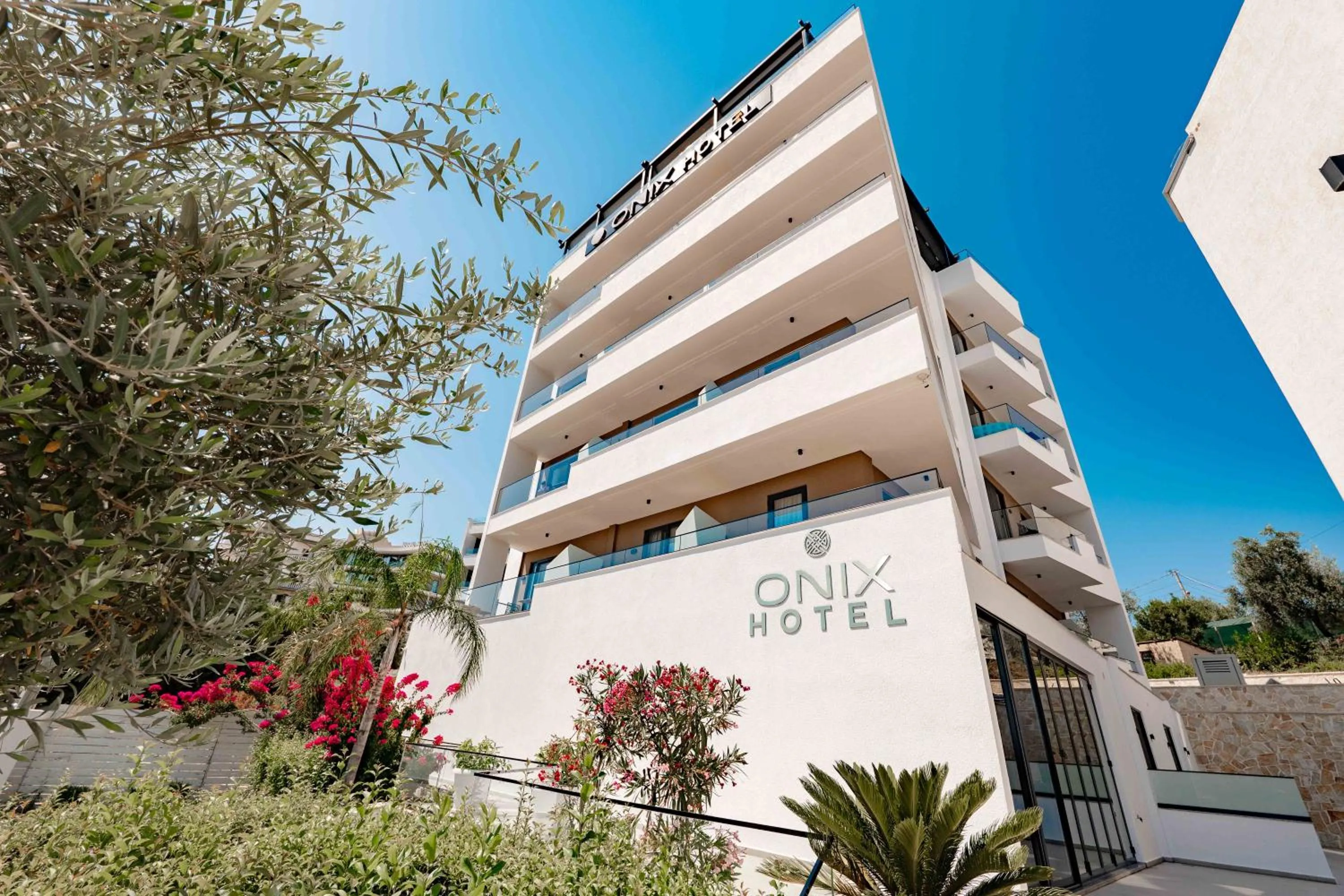 Property building in Hotel Boutique Onix