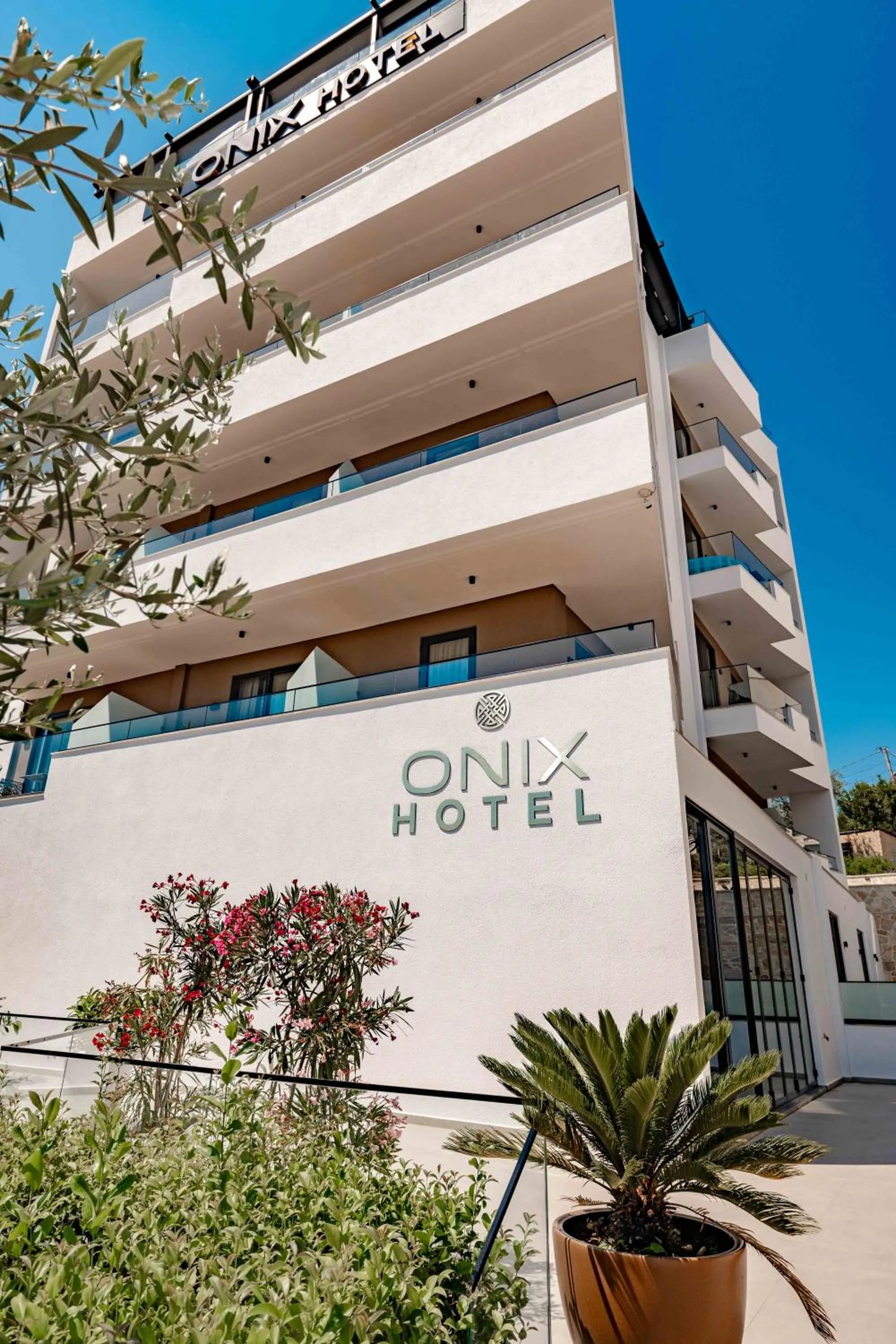 Property building in Hotel Boutique Onix