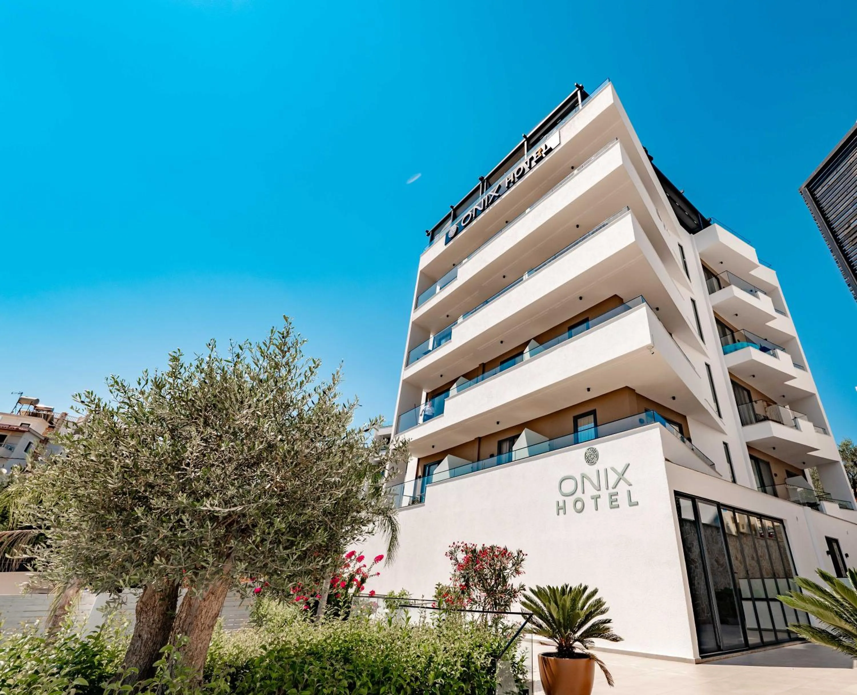 Property building in Hotel Boutique Onix