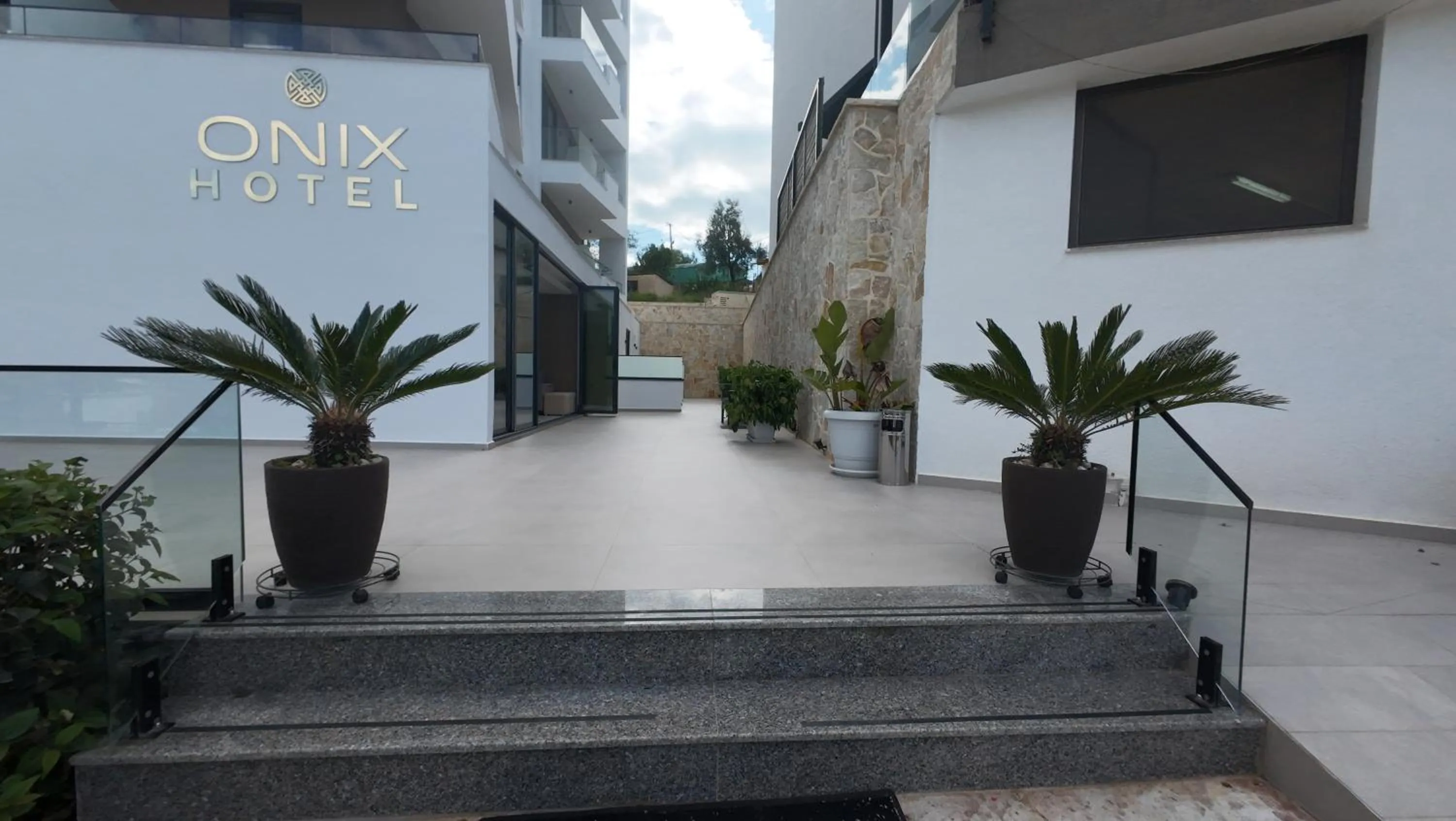 Property building in Hotel Boutique Onix
