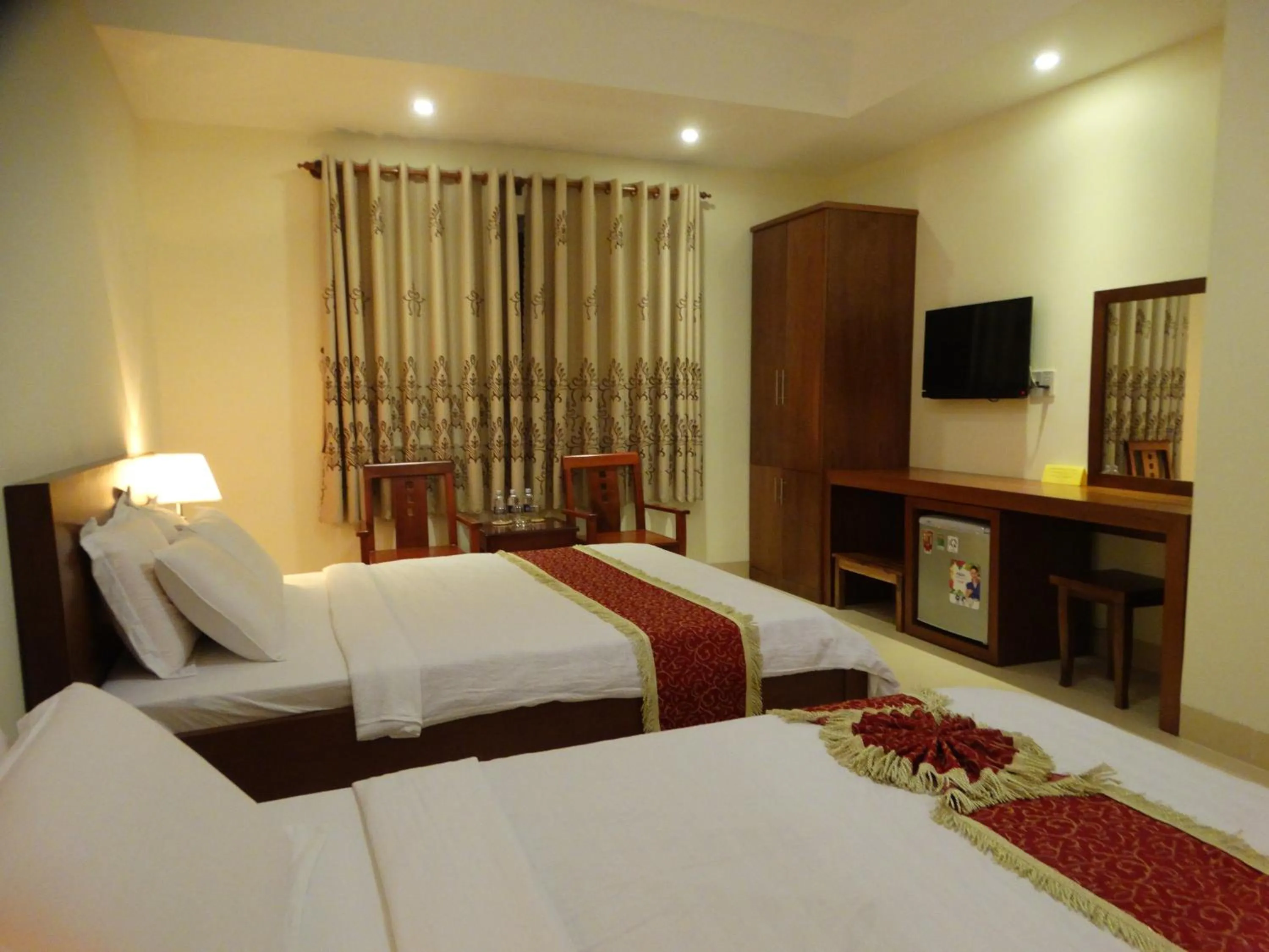 Photo of the whole room in Hoa Vinh Hotel
