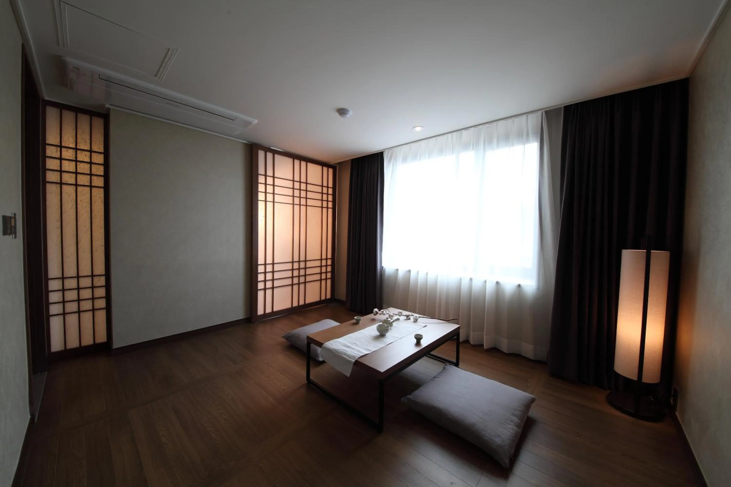 Living room, Bed in Avonhotel Gunsan