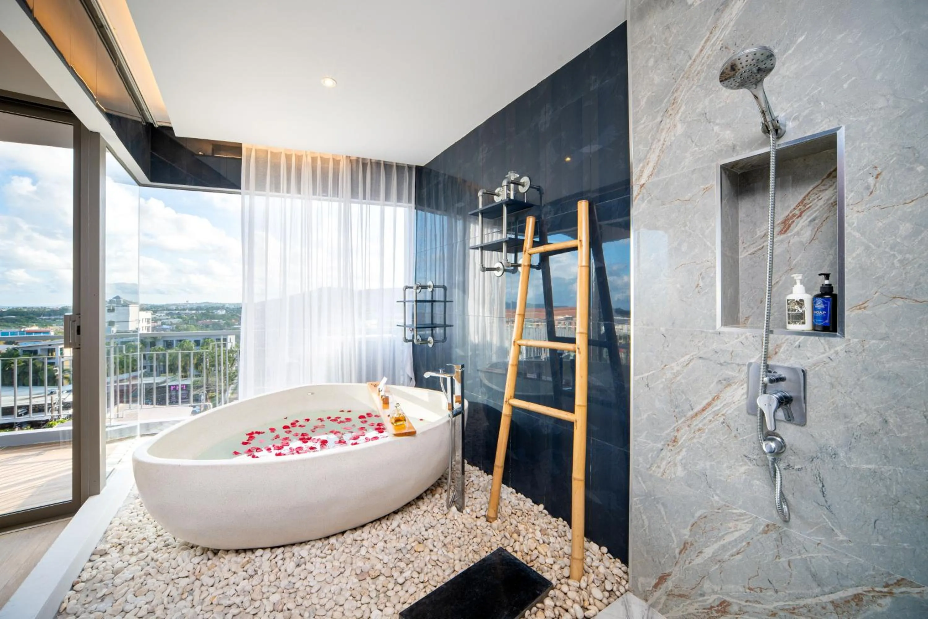 Bath in The Blue Hotel