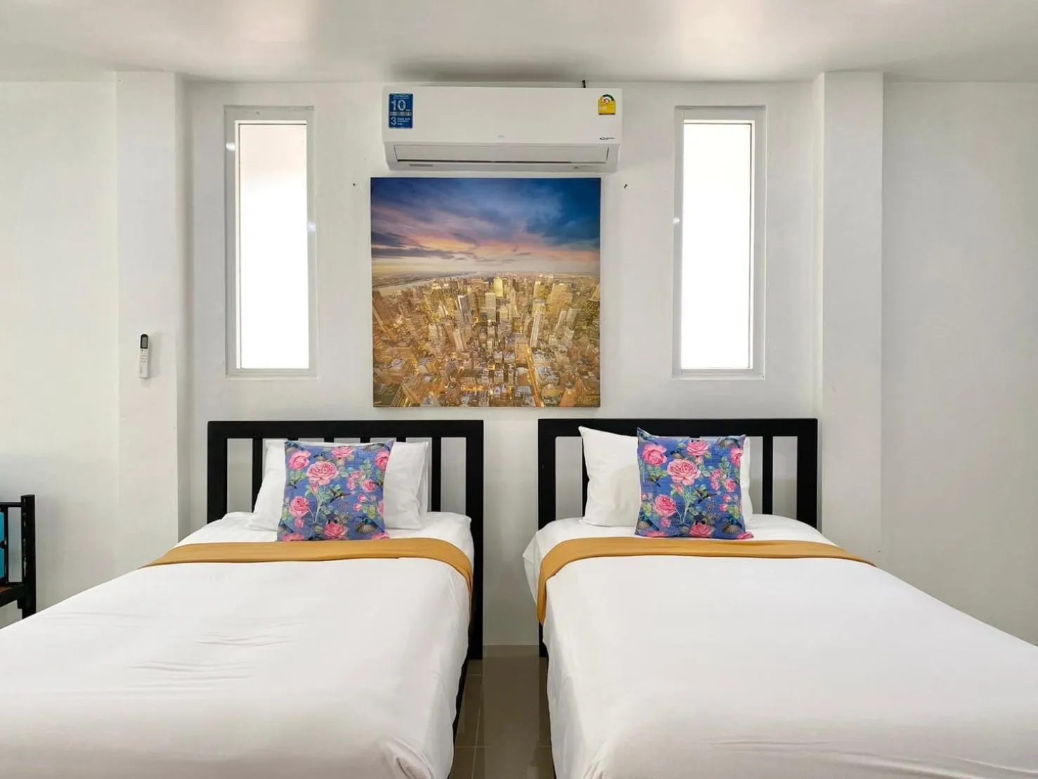 Bed in Chalong - 10 BR Private Pool Villa - Villa Nap Dau - Phuket