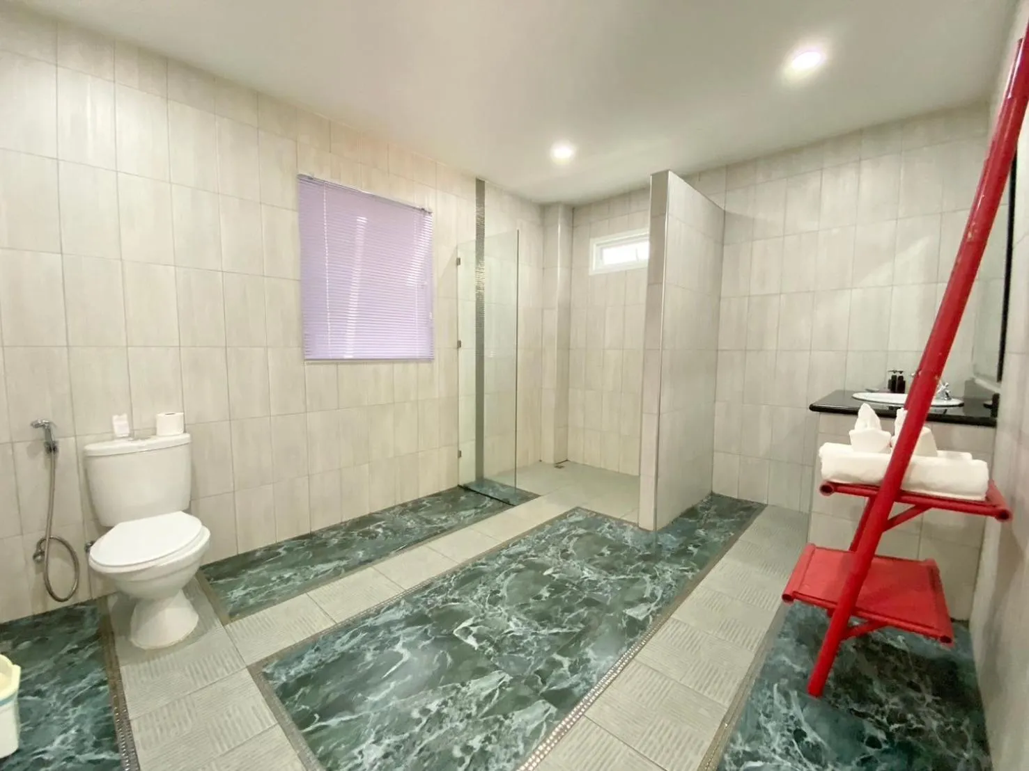 Shower in Chalong - 10 BR Private Pool Villa - Villa Nap Dau - Phuket