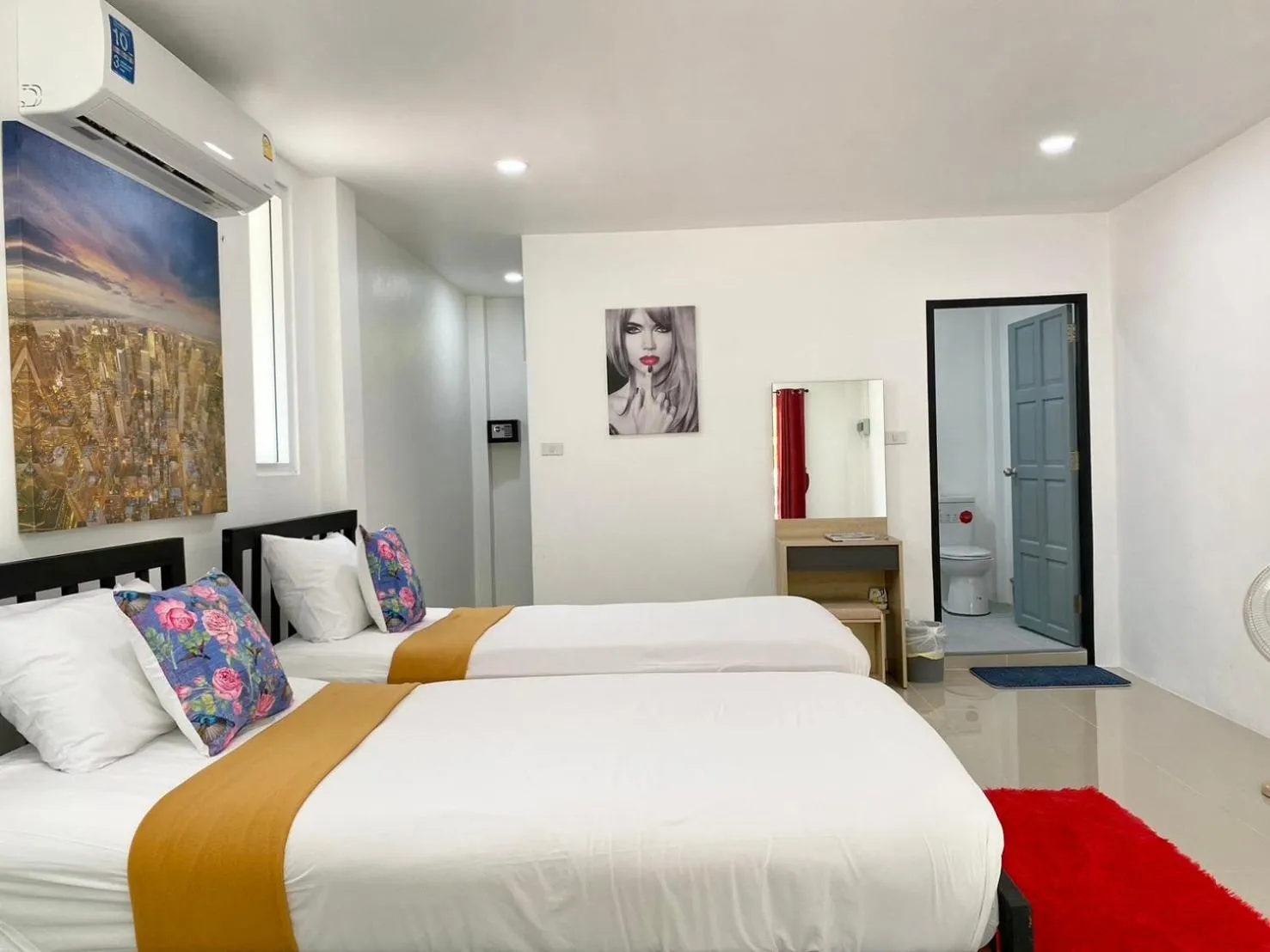 Bed in Chalong - 10 BR Private Pool Villa - Villa Nap Dau - Phuket