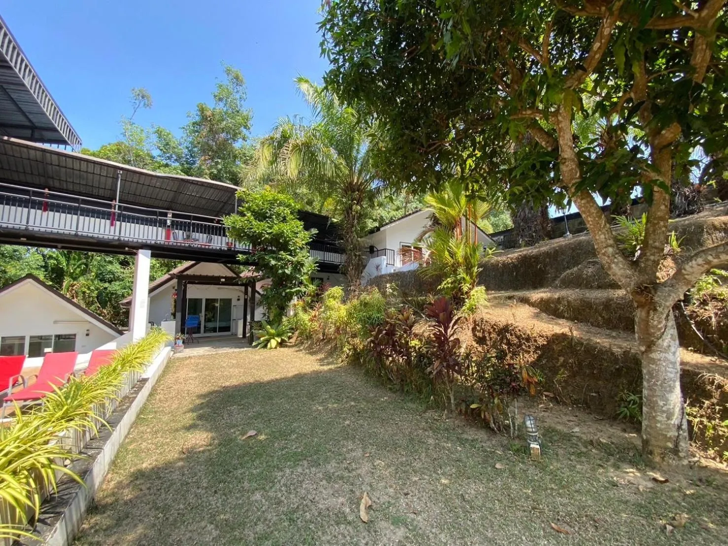 Day in Chalong - 10 BR Private Pool Villa - Villa Nap Dau - Phuket