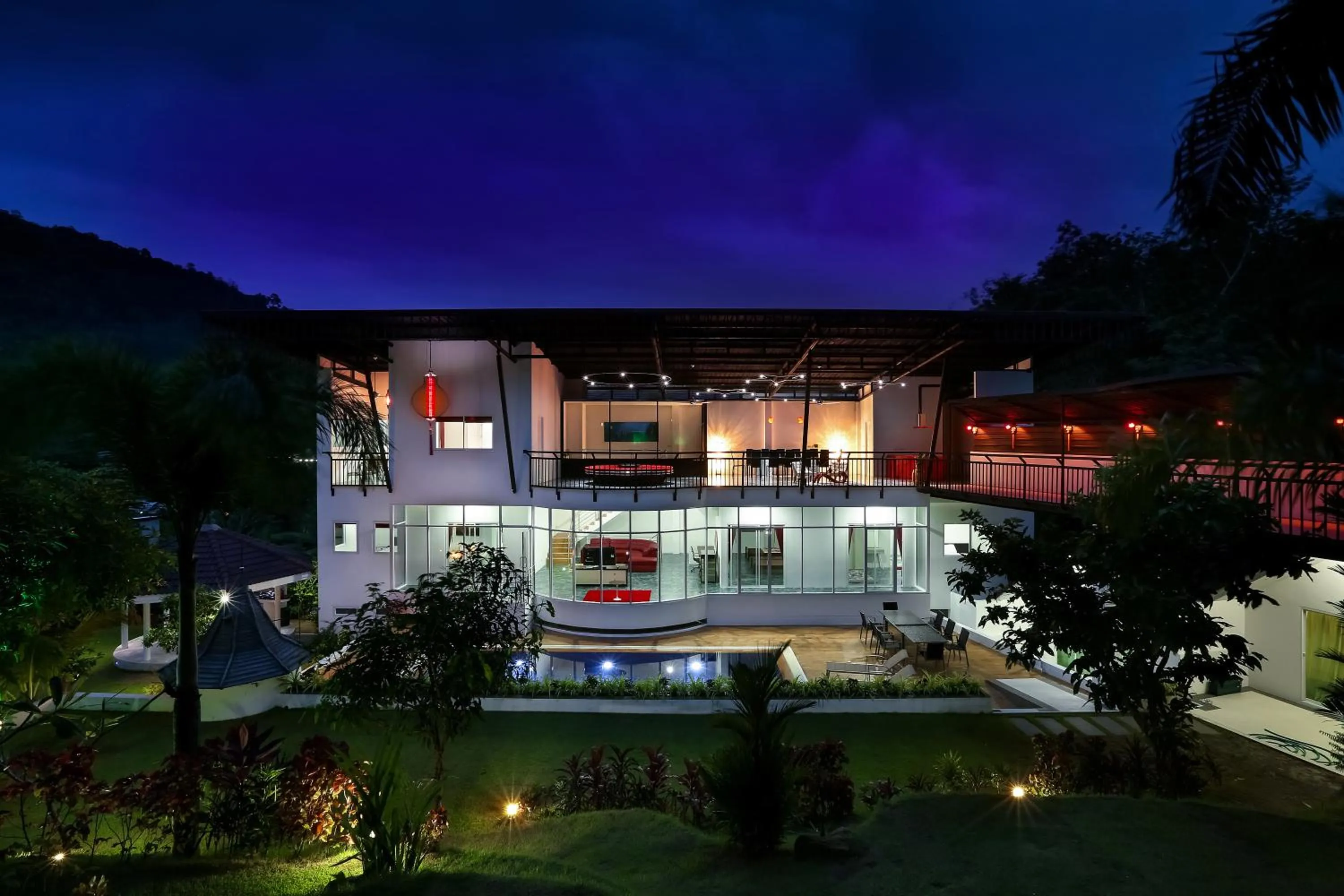 Property building in Chalong - 10 BR Private Pool Villa - Villa Nap Dau - Phuket