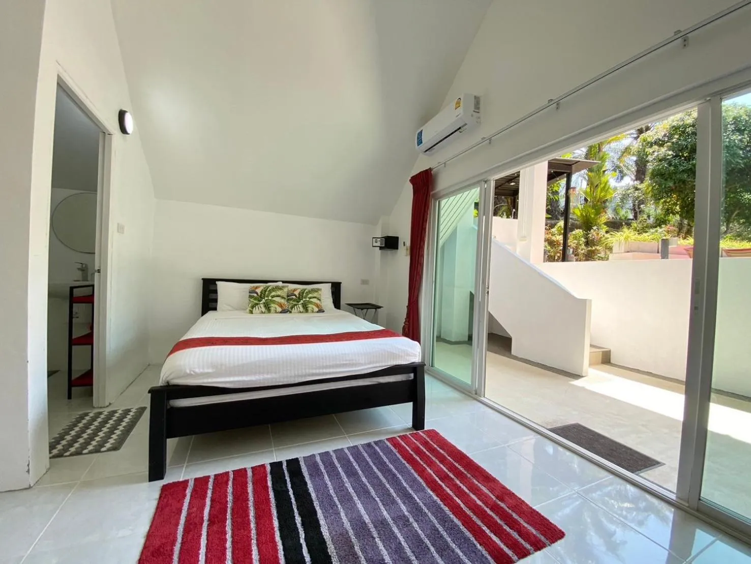 Bed in Chalong - 10 BR Private Pool Villa - Villa Nap Dau - Phuket