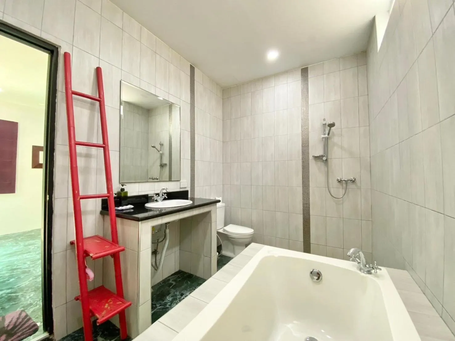 Shower in Chalong - 10 BR Private Pool Villa - Villa Nap Dau - Phuket