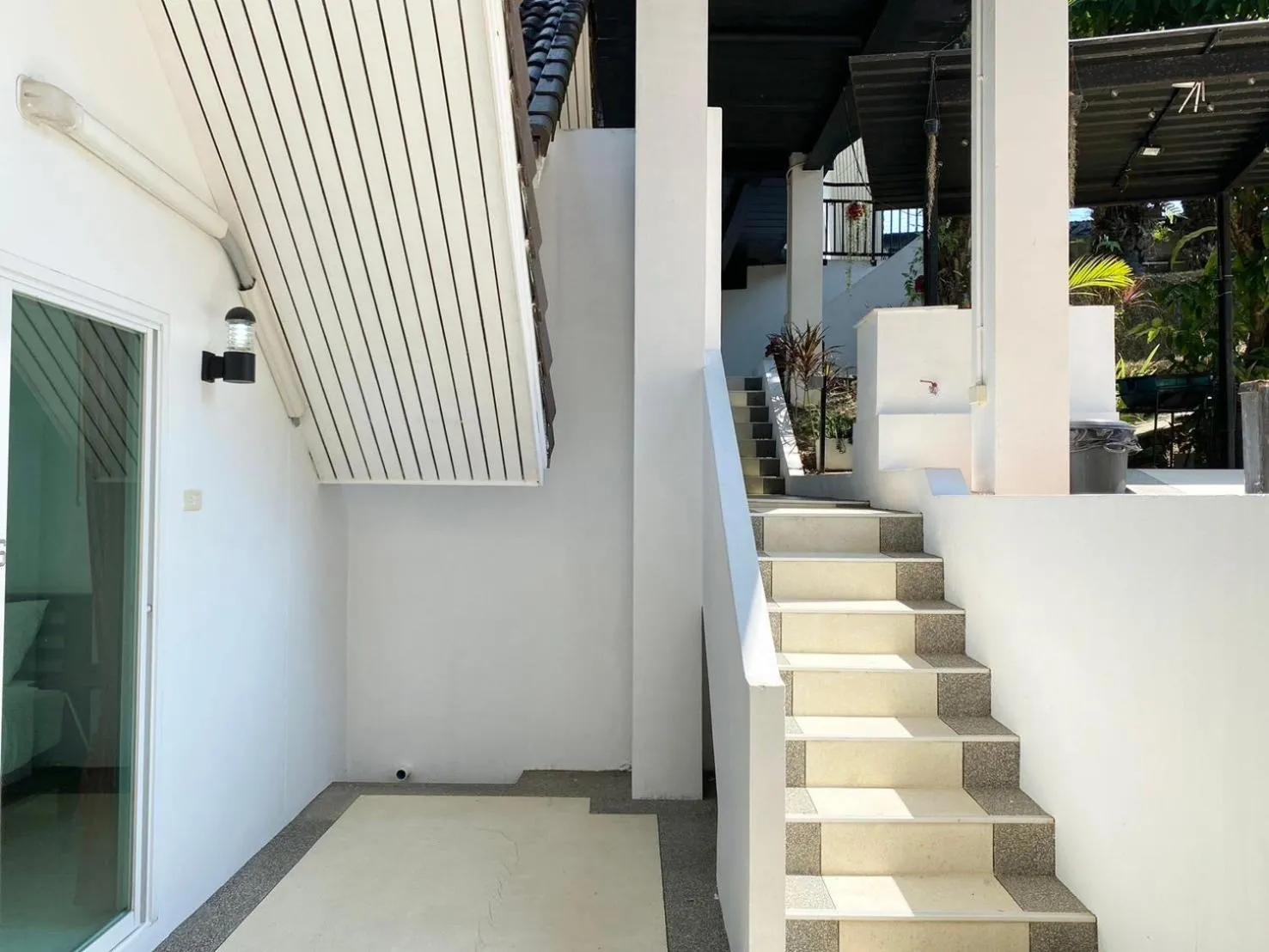 Day in Chalong - 10 BR Private Pool Villa - Villa Nap Dau - Phuket