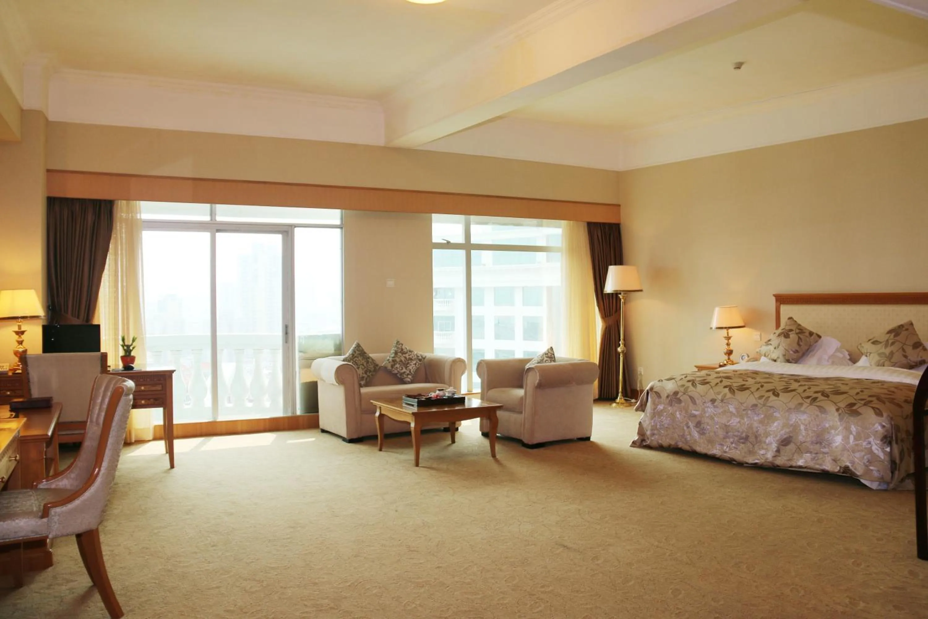 Photo of the whole room in Zhuhai Dehan Hotel