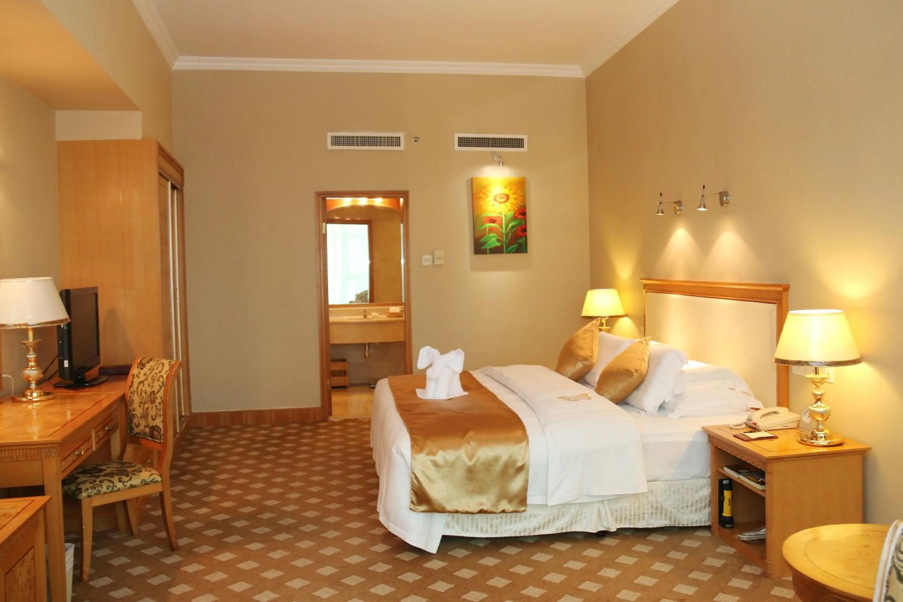 Photo of the whole room in Zhuhai Dehan Hotel