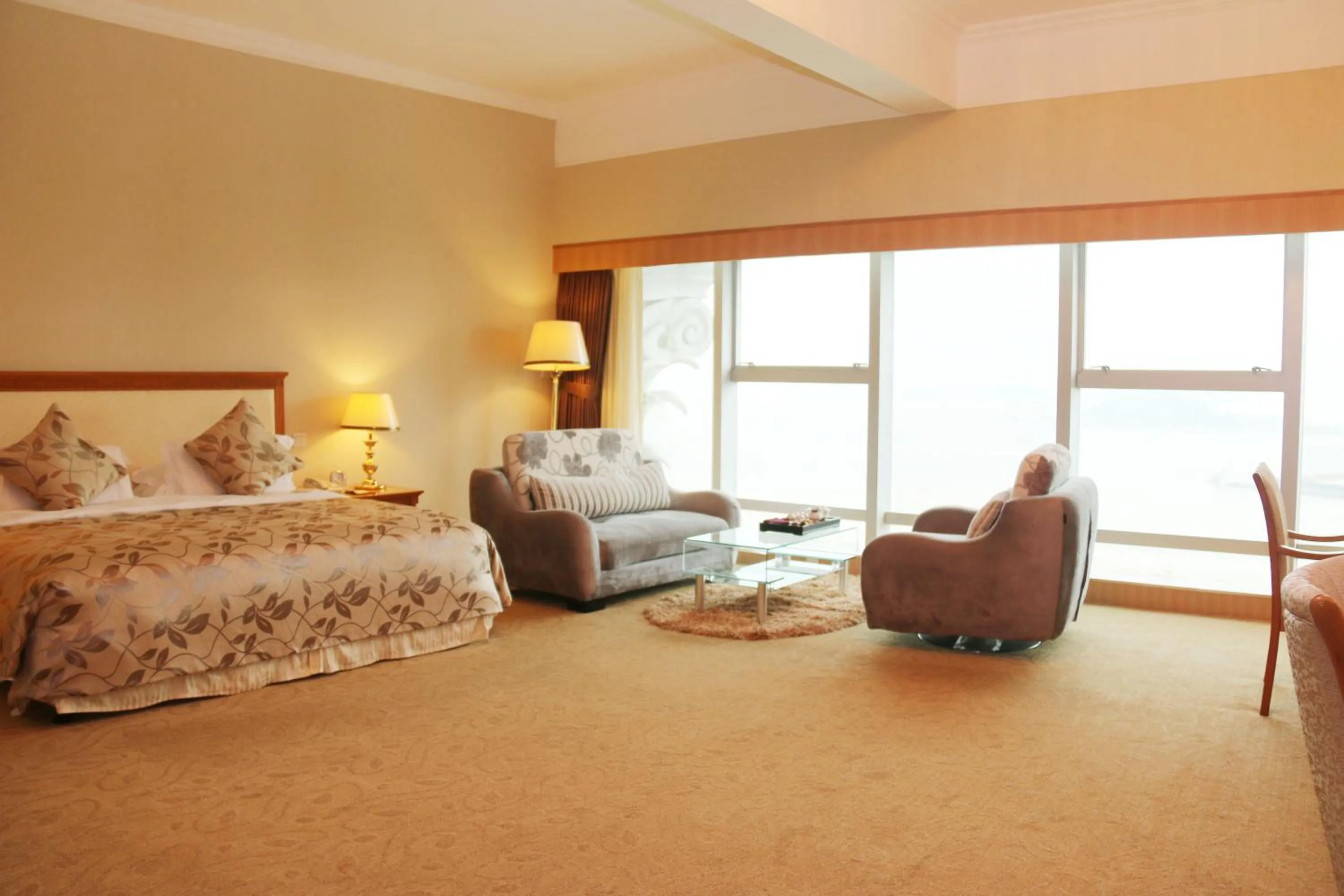 Photo of the whole room in Zhuhai Dehan Hotel