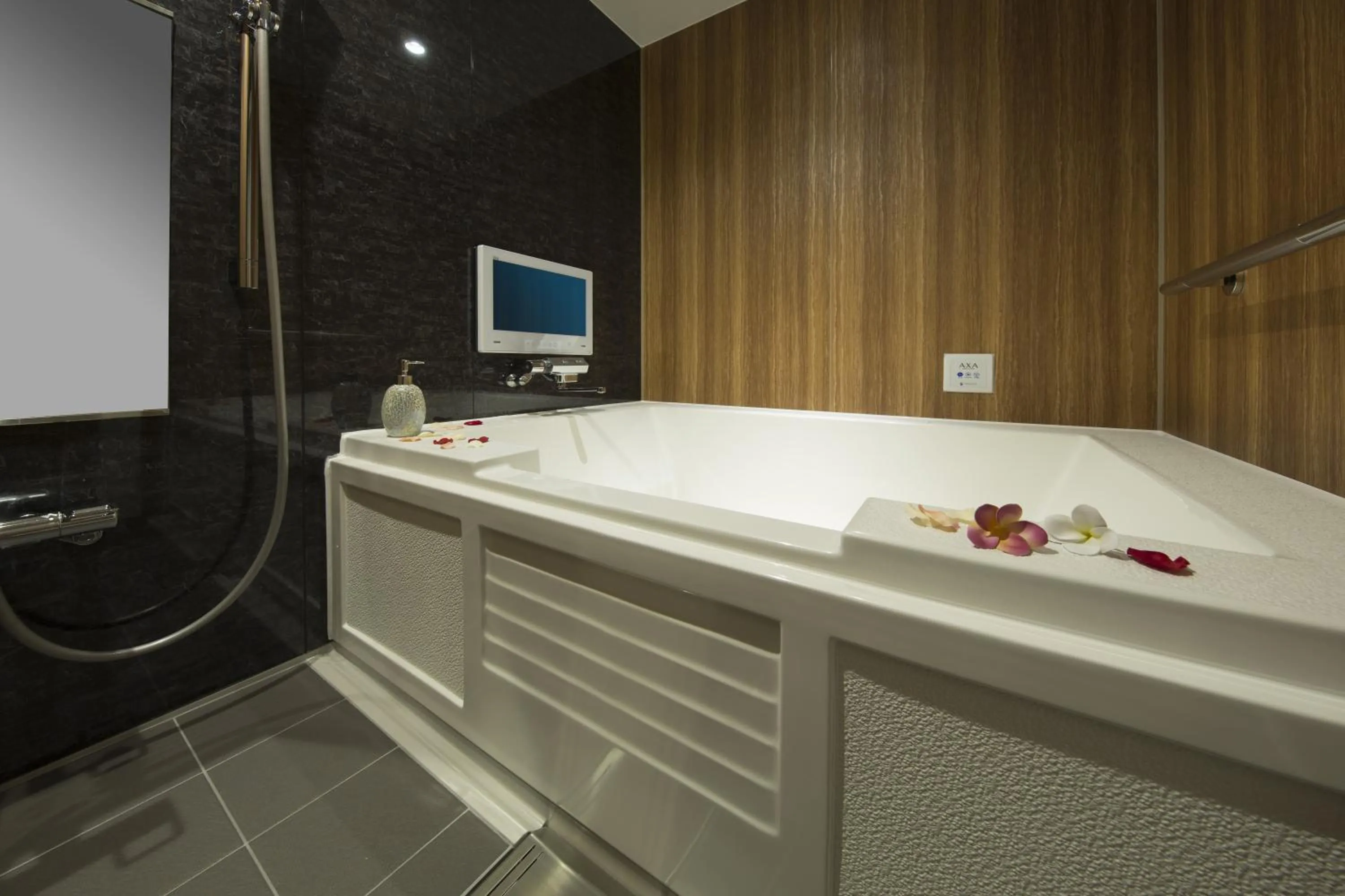 Bathroom in Hotel In The Green (Adult Only)