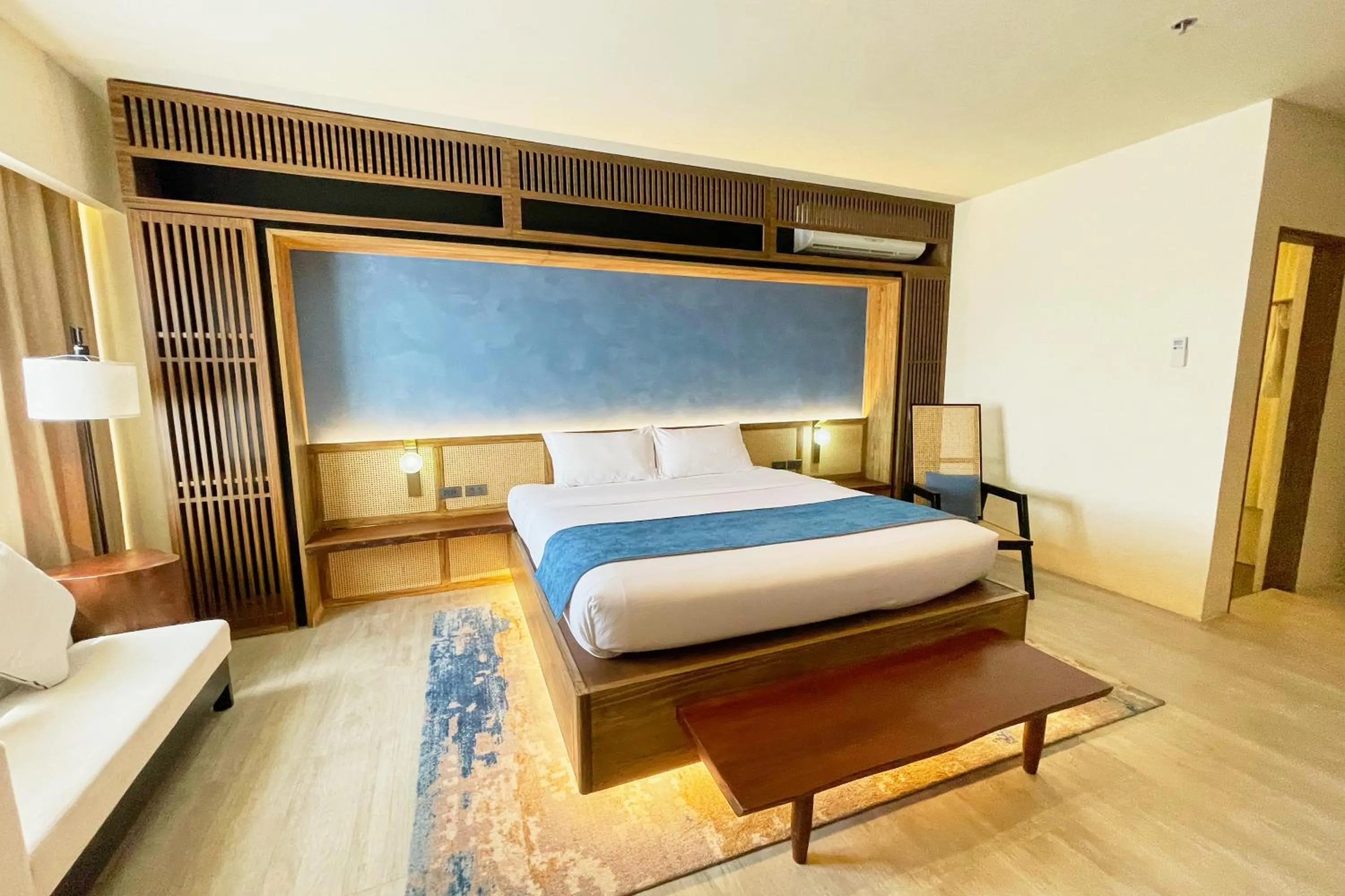 Bedroom, Bed in Elijah Hotel Dasmarinas City Cavite