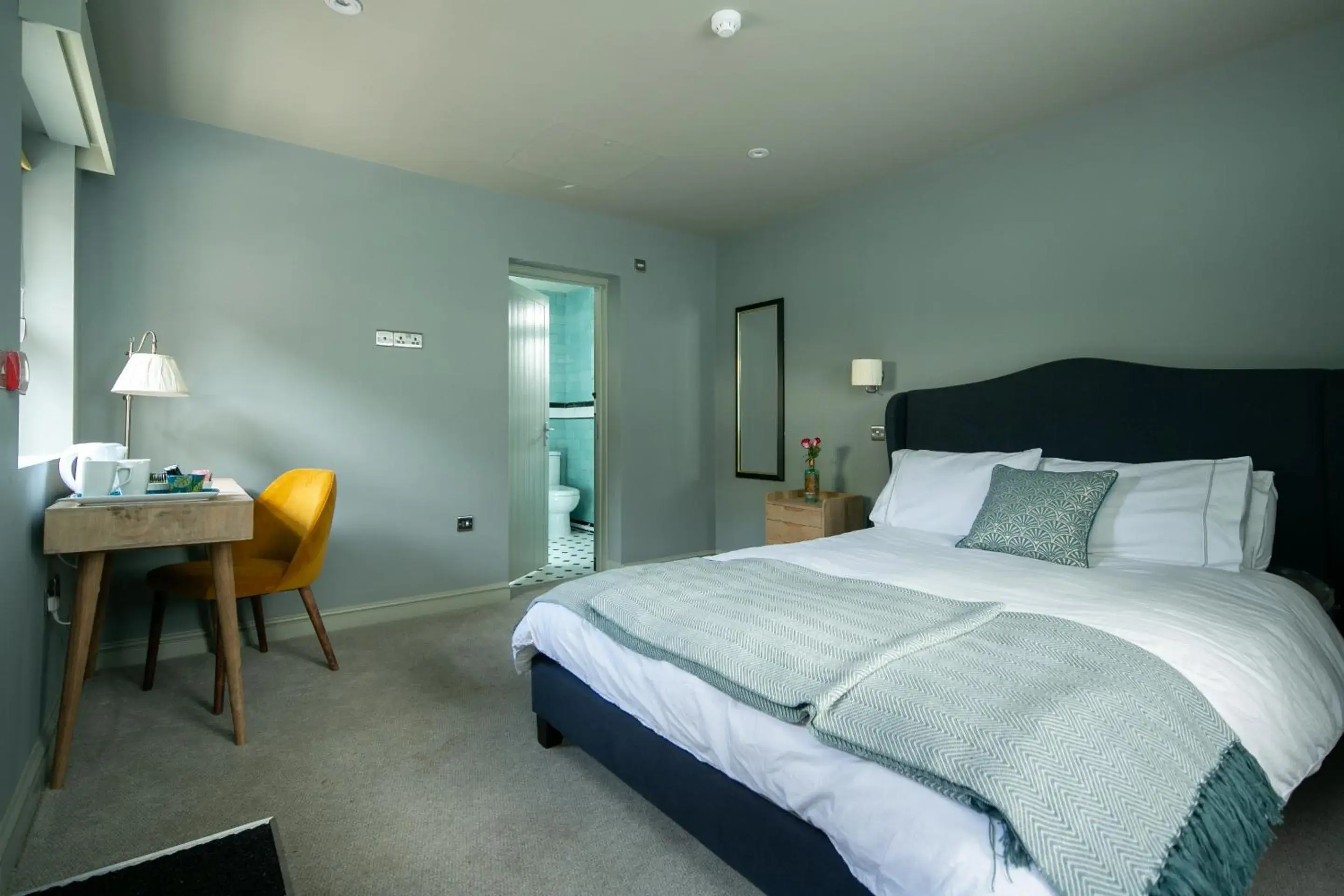 Double Room with Private Bathroom - single occupancy in The Cowdray Arms Double Room with Private Bathroom - single occupancy in The Cowdray Arms