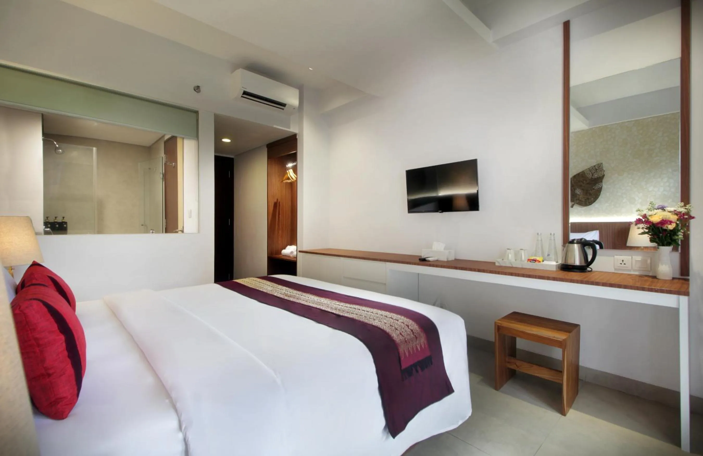 Bed in Nadi Hotel Legian