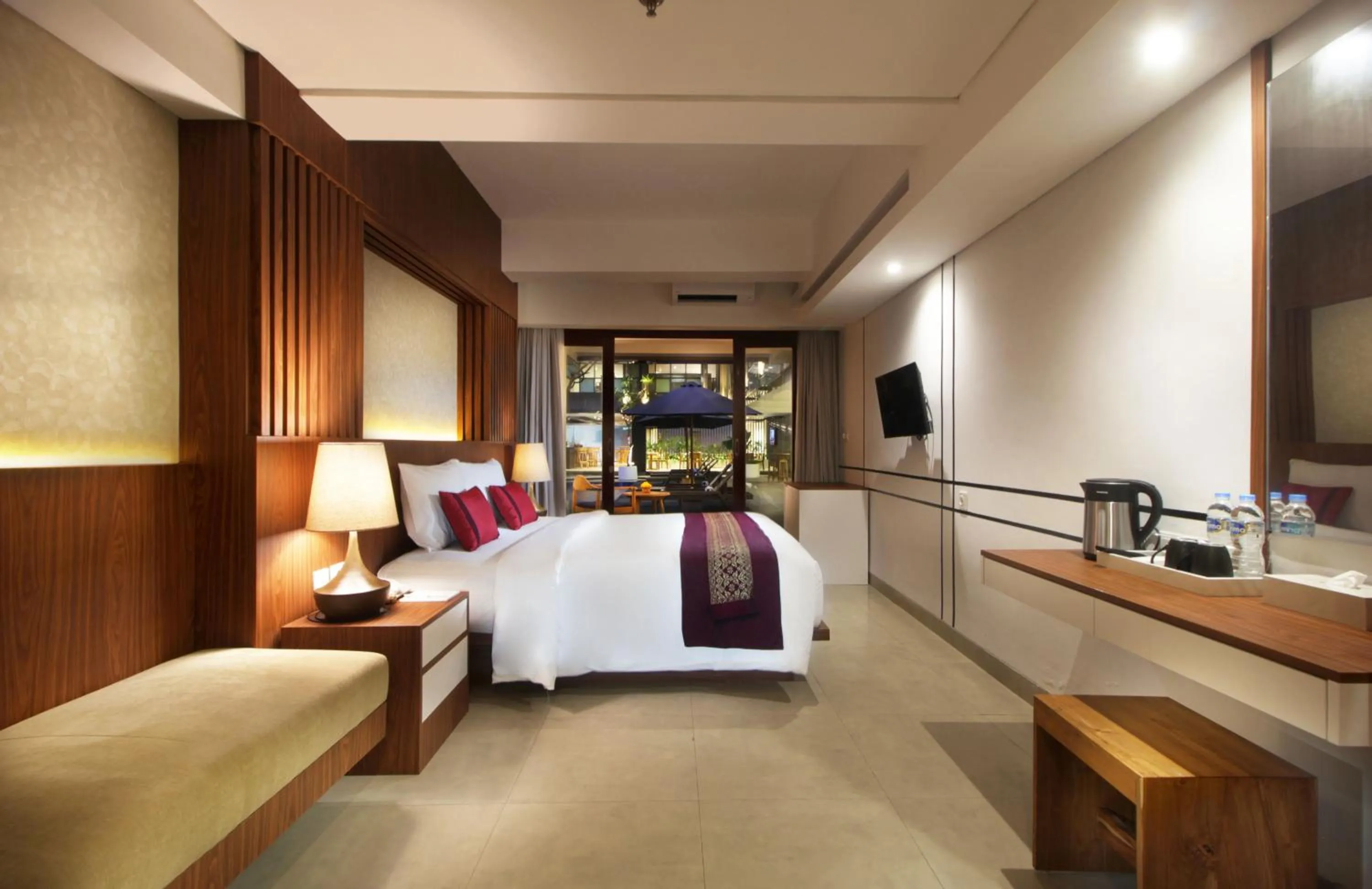 Bed in Nadi Hotel Legian