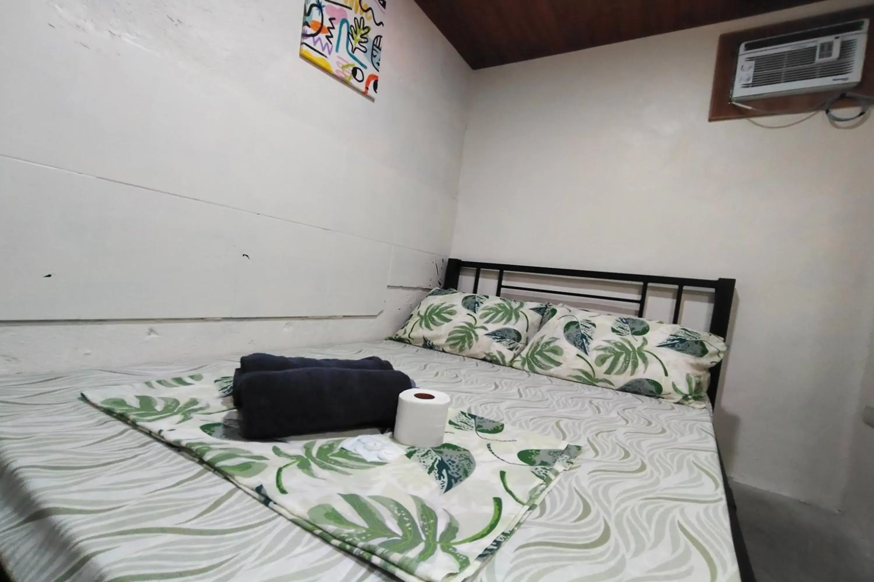 Double Room in La Ud Lounge and Hostel Double Room in La Ud Lounge and Hostel