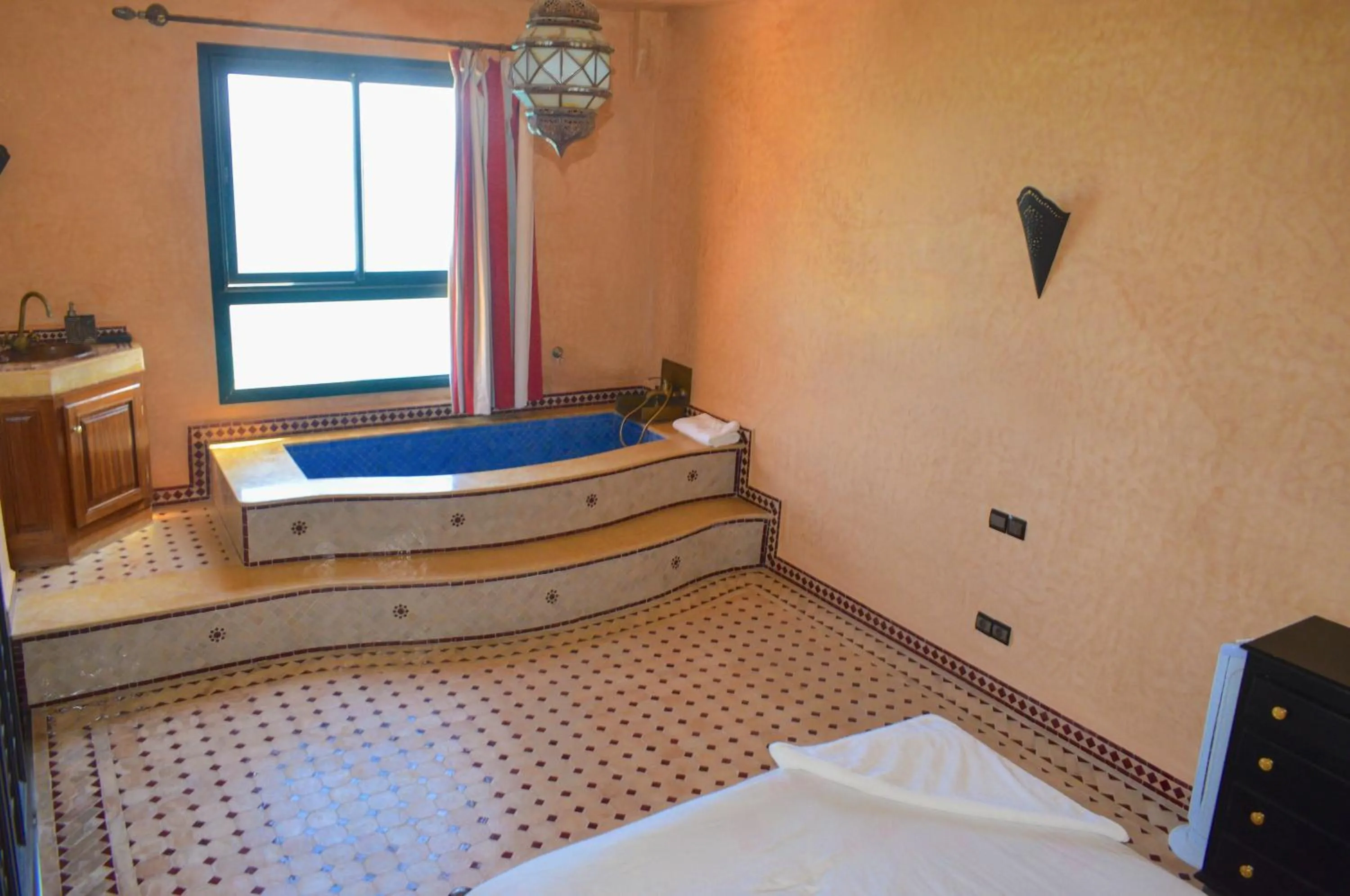 Bathroom, Bed in Bouad Seafront Apartments & Rooms