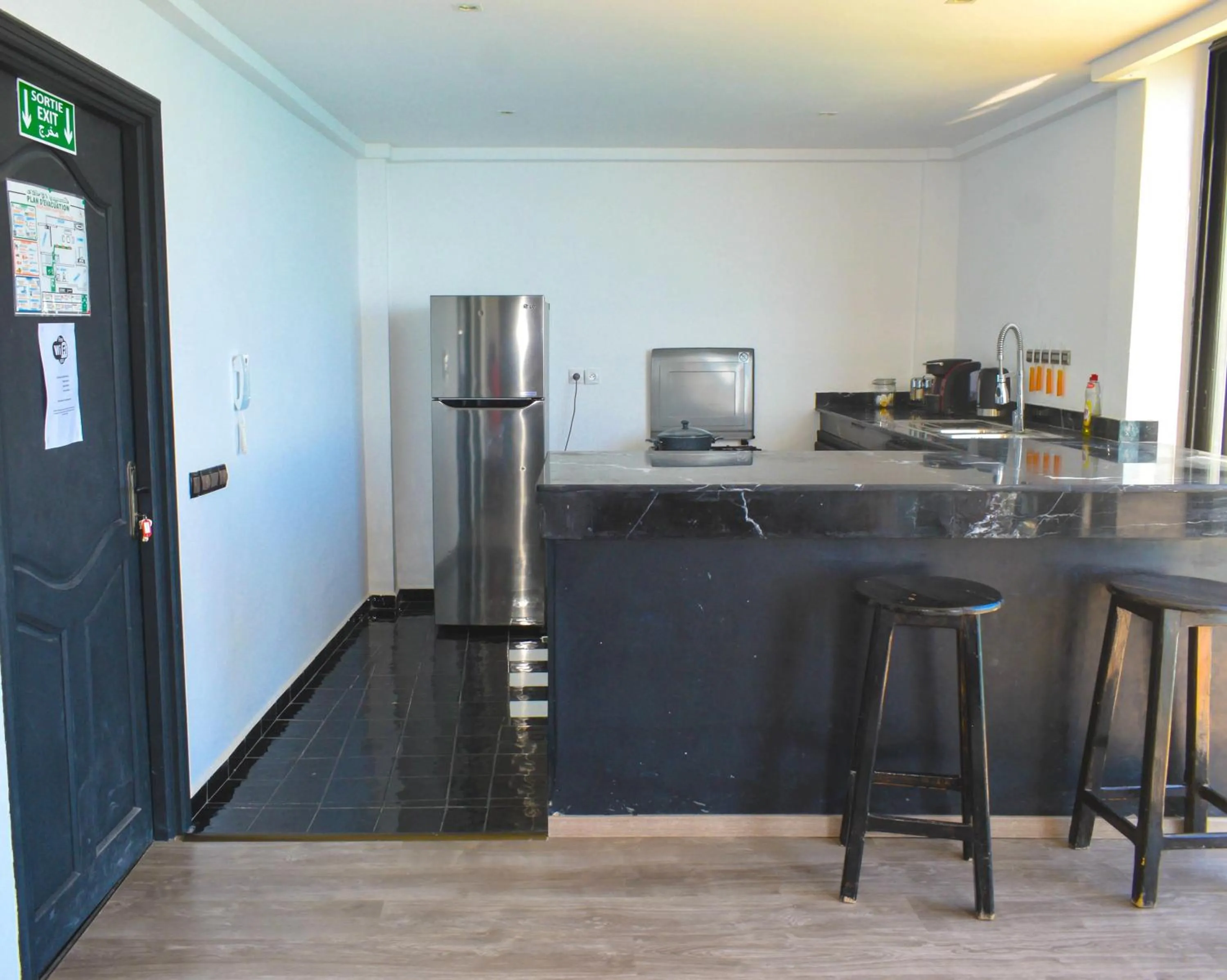 Coffee/tea facilities in Bouad Seafront Apartments & Rooms