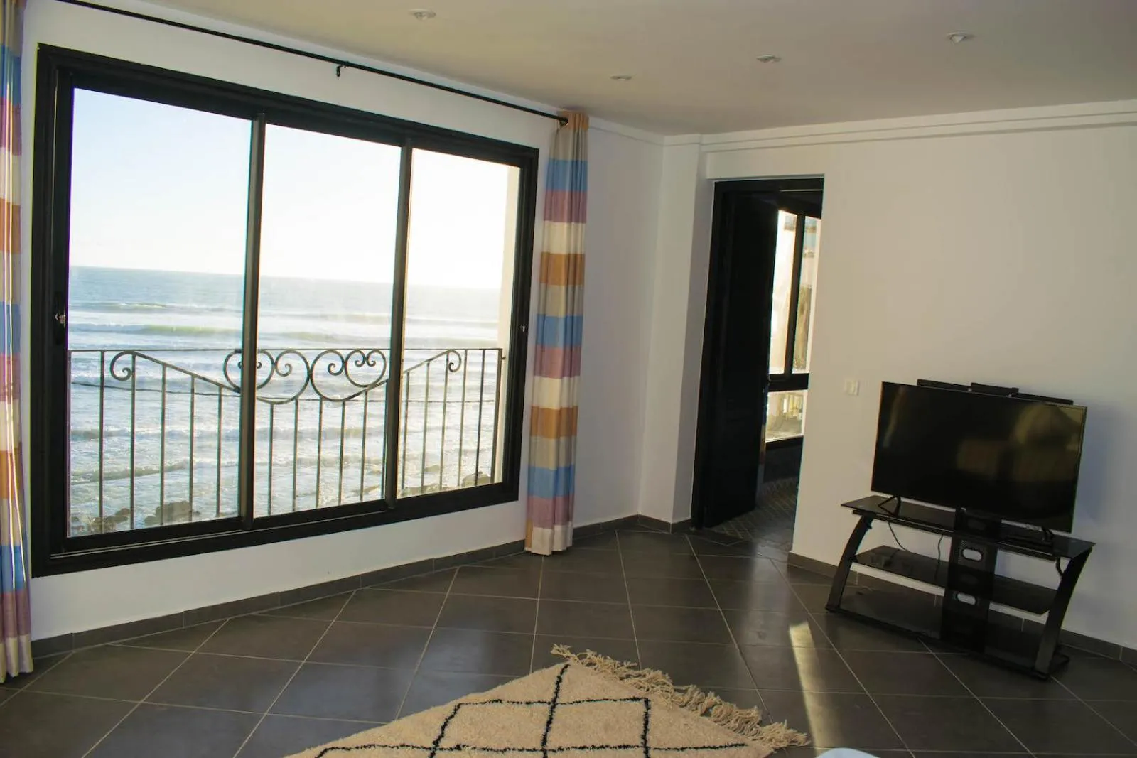 Living room in Bouad Seafront Apartments & Rooms