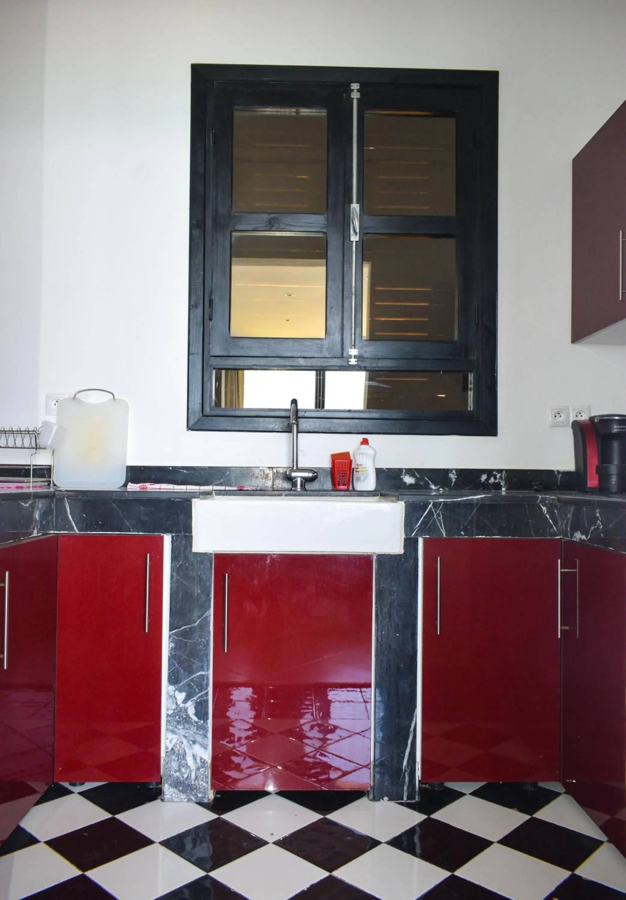 Coffee/tea facilities in Bouad Seafront Apartments & Rooms