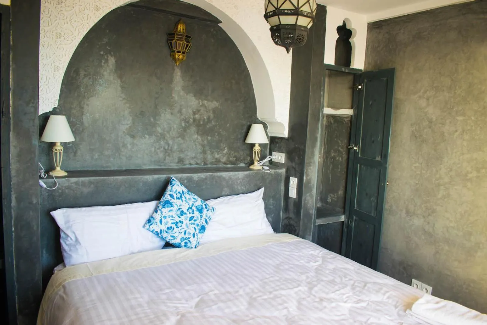 Bed in Bouad Seafront Apartments & Rooms