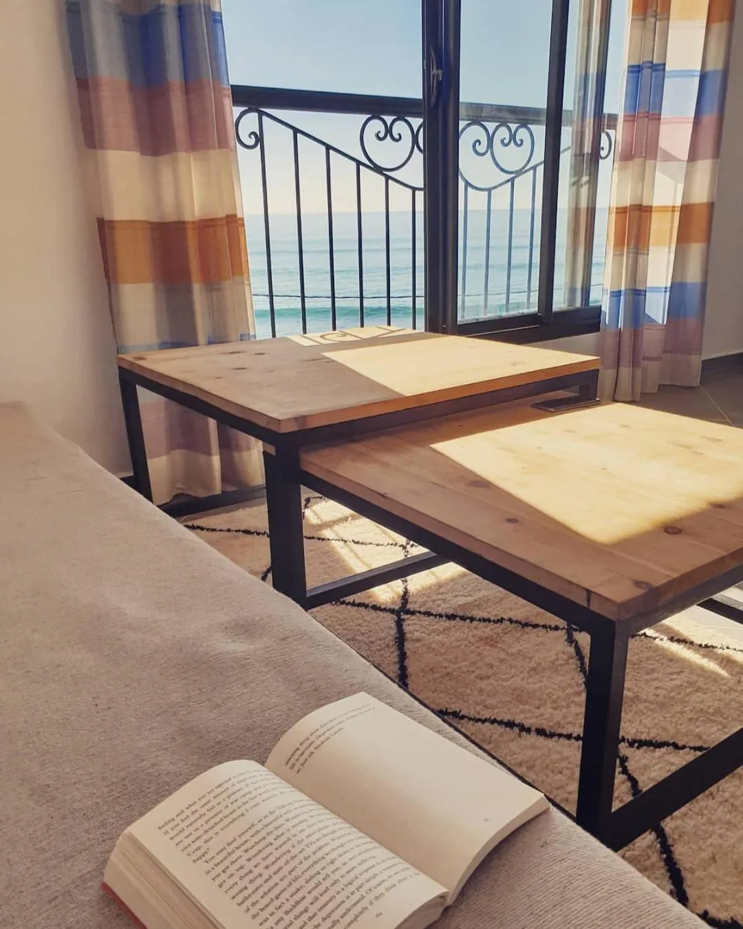 Living room in Bouad Seafront Apartments & Rooms