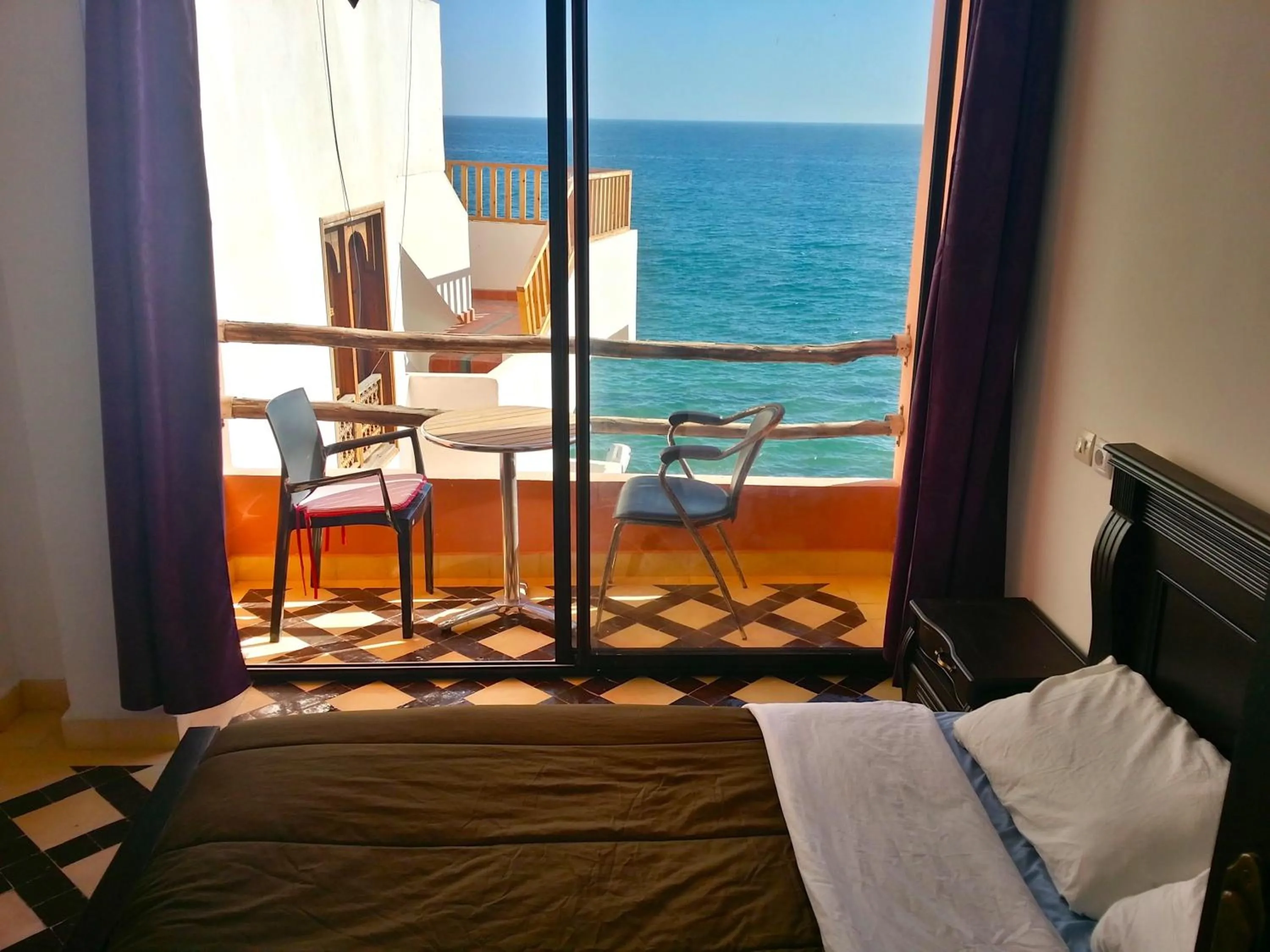 Balcony/Terrace, Bed in Bouad Seafront Apartments & Rooms