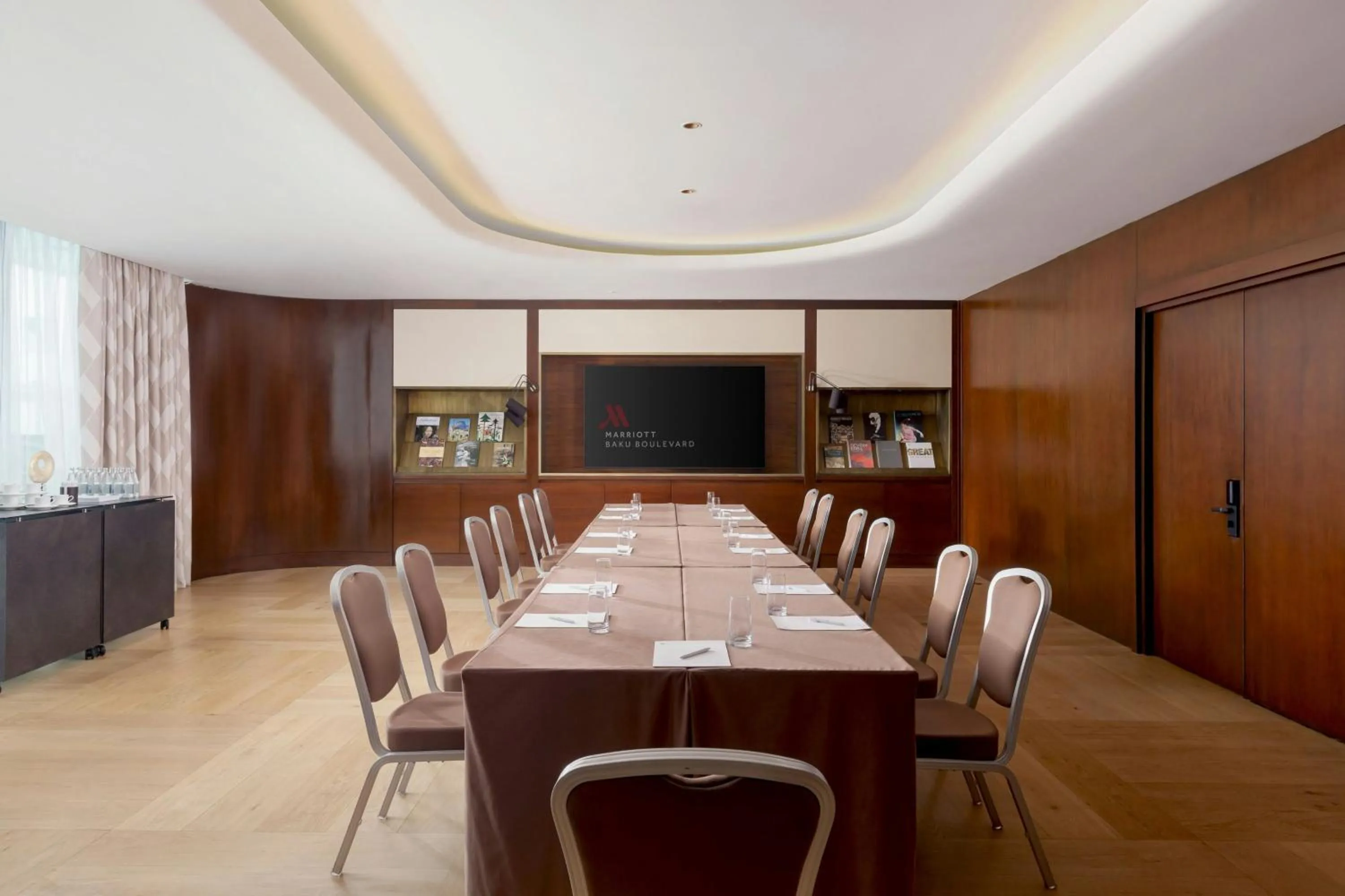 Meeting/conference room in Baku Marriott Hotel Boulevard
