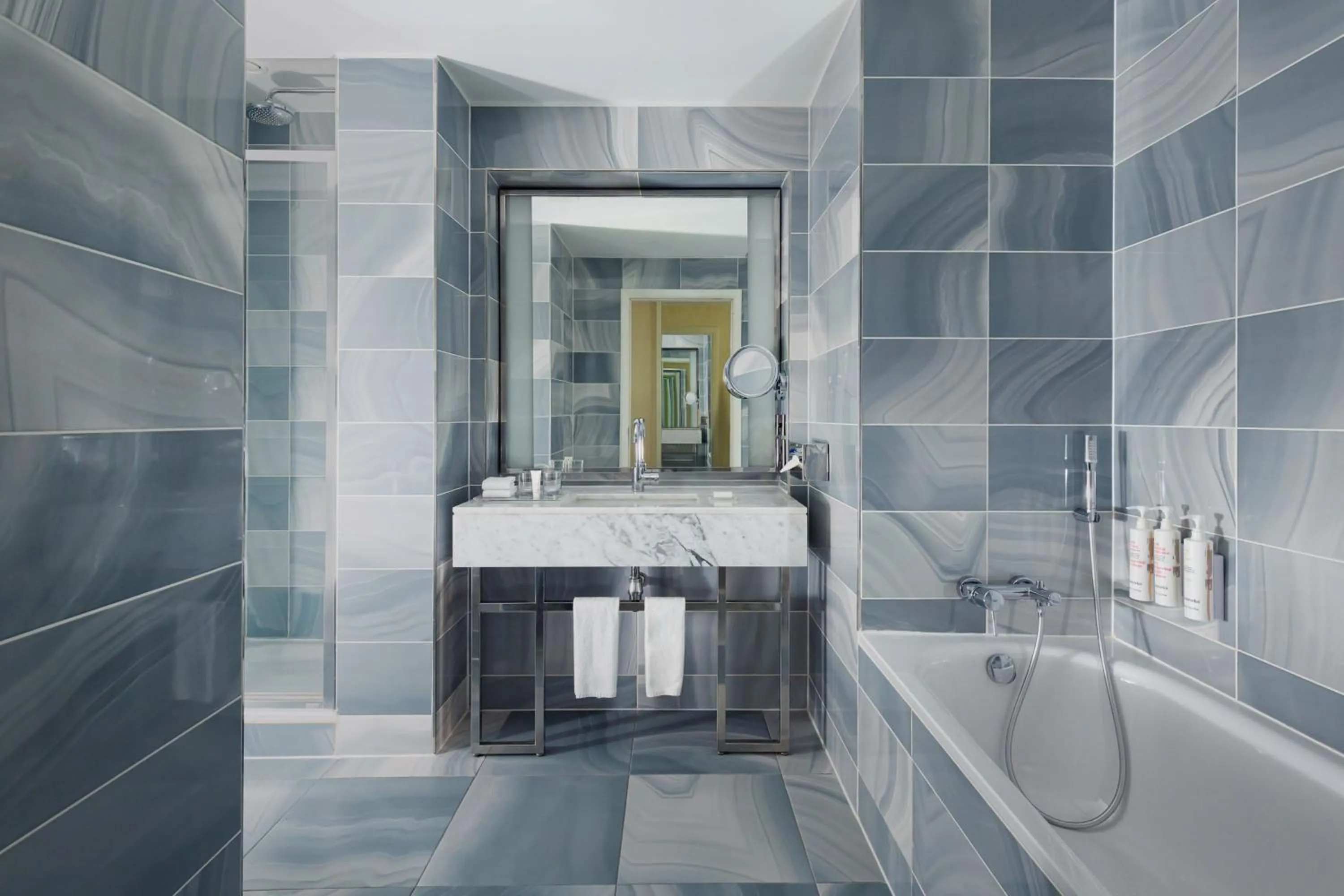 Bathroom in Baku Marriott Hotel Boulevard