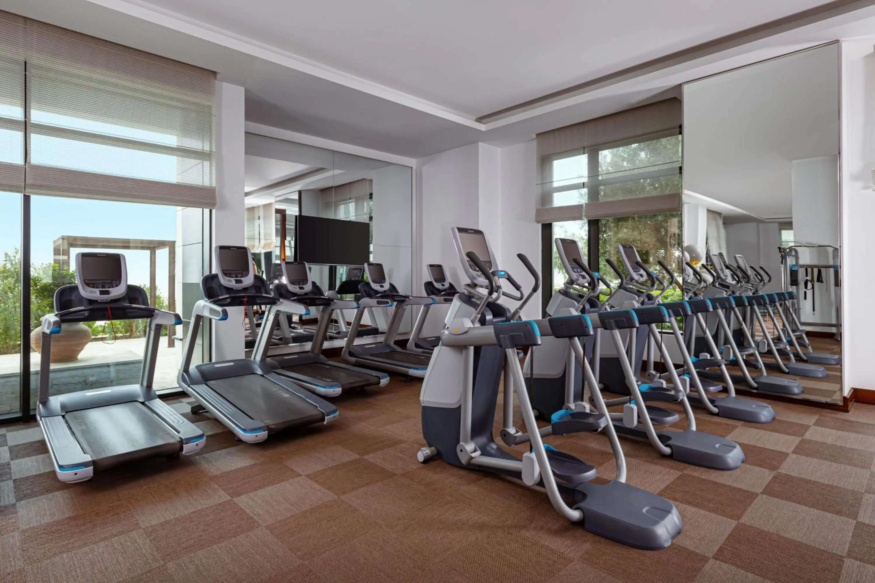 Fitness centre/facilities in Baku Marriott Hotel Boulevard