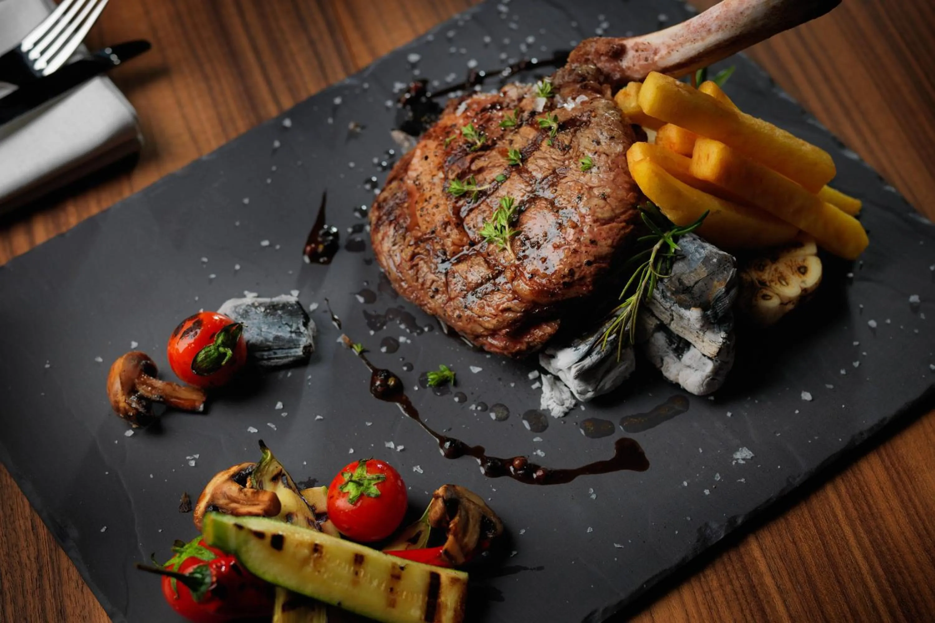 Lounge or bar in Baku Marriott Hotel Boulevard